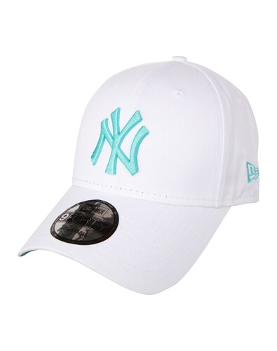 9Forty New York Yankees Cap