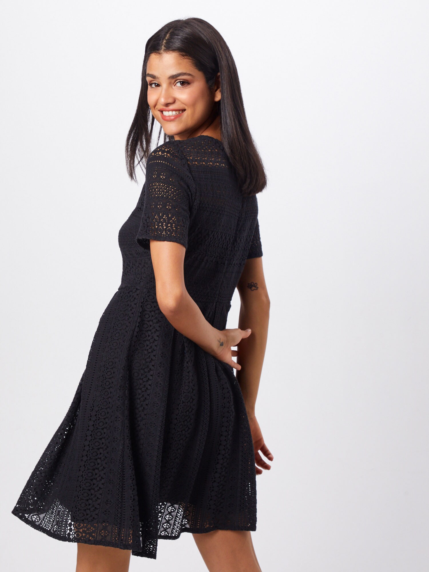 VERO MODA Šaty 'HONEY' čierna (obrázok 3)