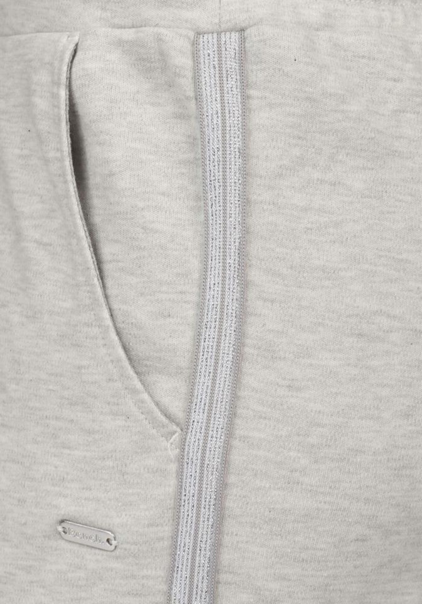 Thumbnail - Hose