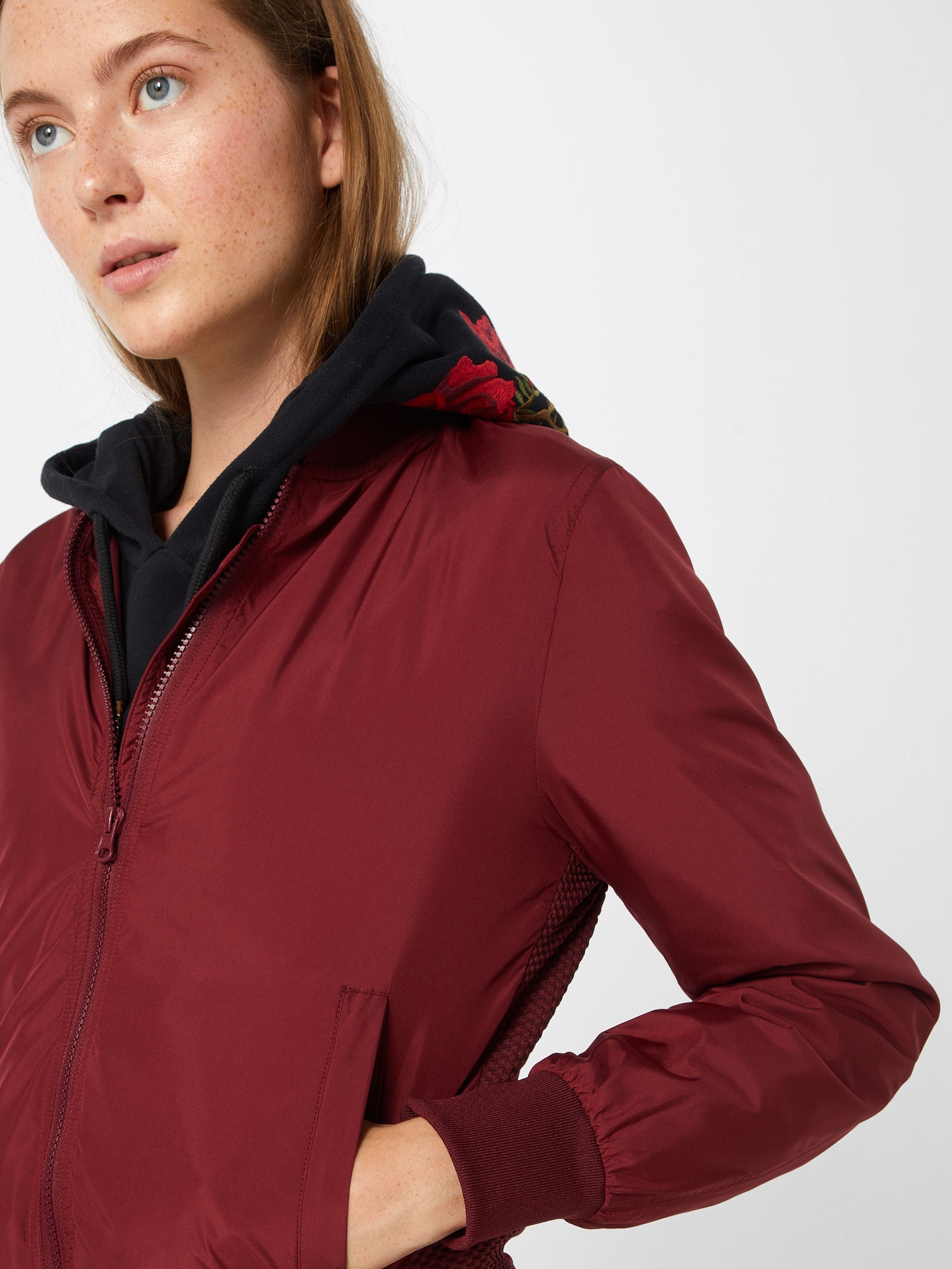 Urban Classics Prechodná bunda burgundská (obrázok 5)