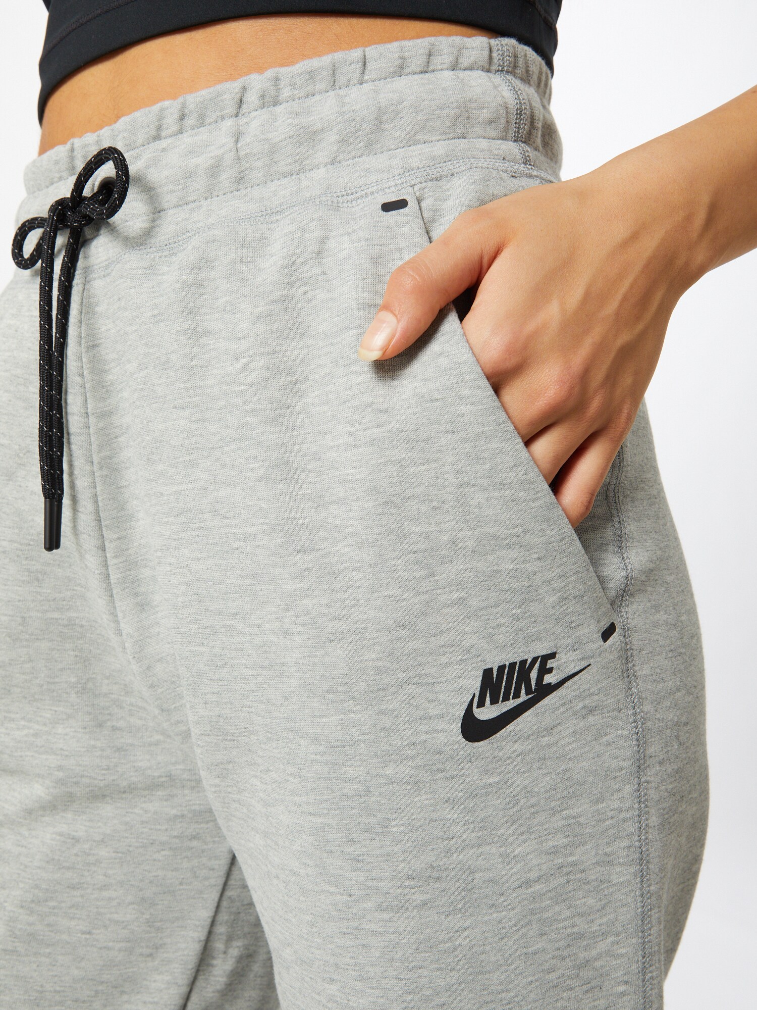 Nike Sportswear Nohavice 'Tech Fleece' sivá melírovaná / čierna (obrázok 5)
