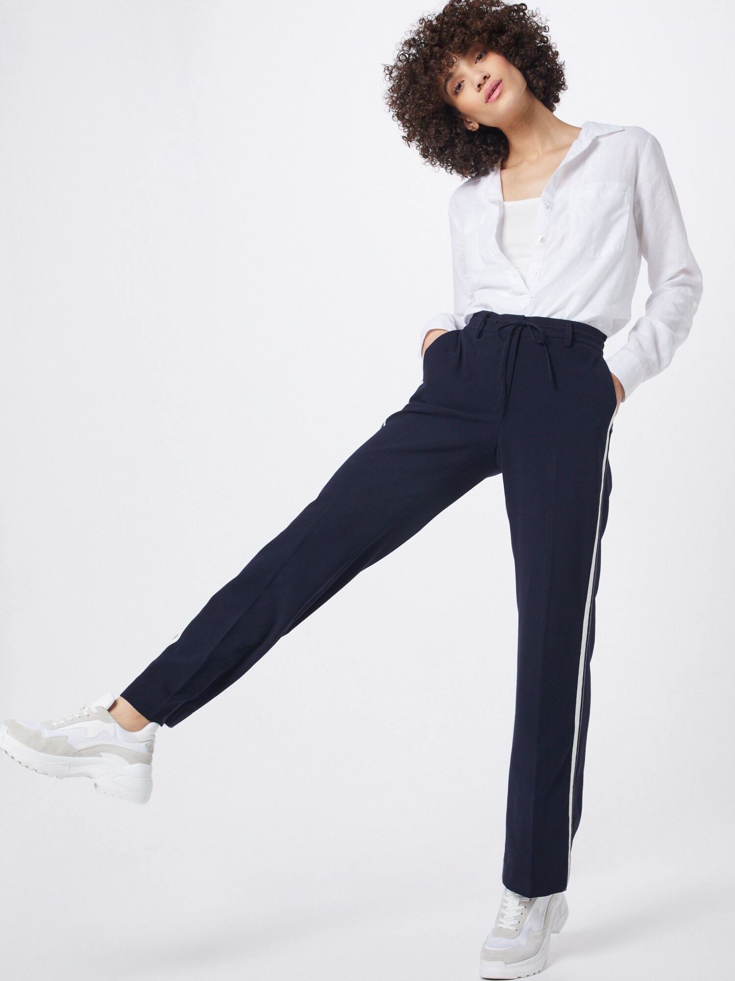 Thumbnail - OPUS Top Ina