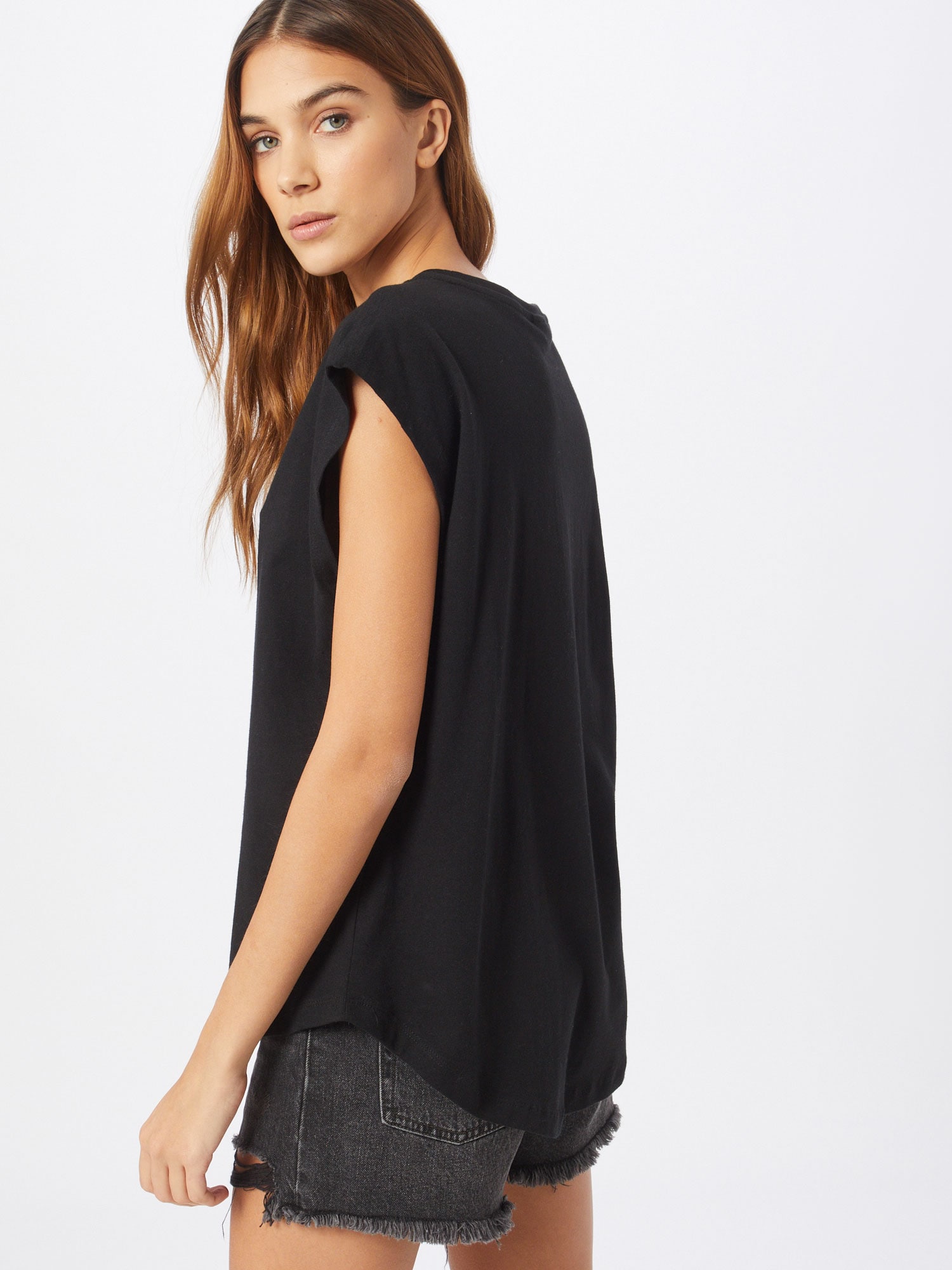Thumbnail - Shirt