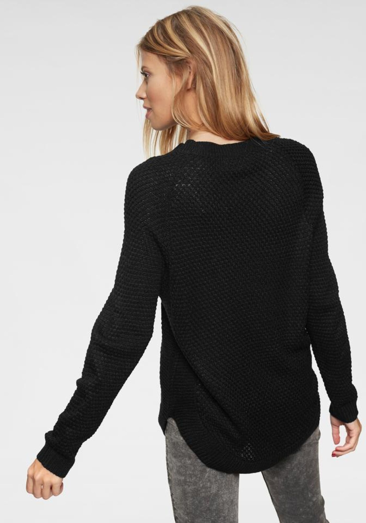 Thumbnail - Pullover