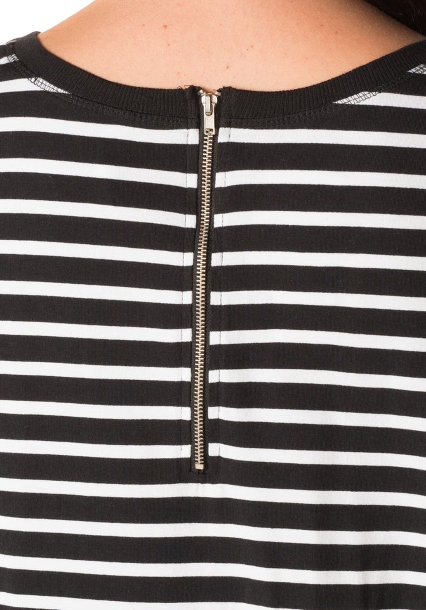 Thumbnail - SHEEGO Shirt