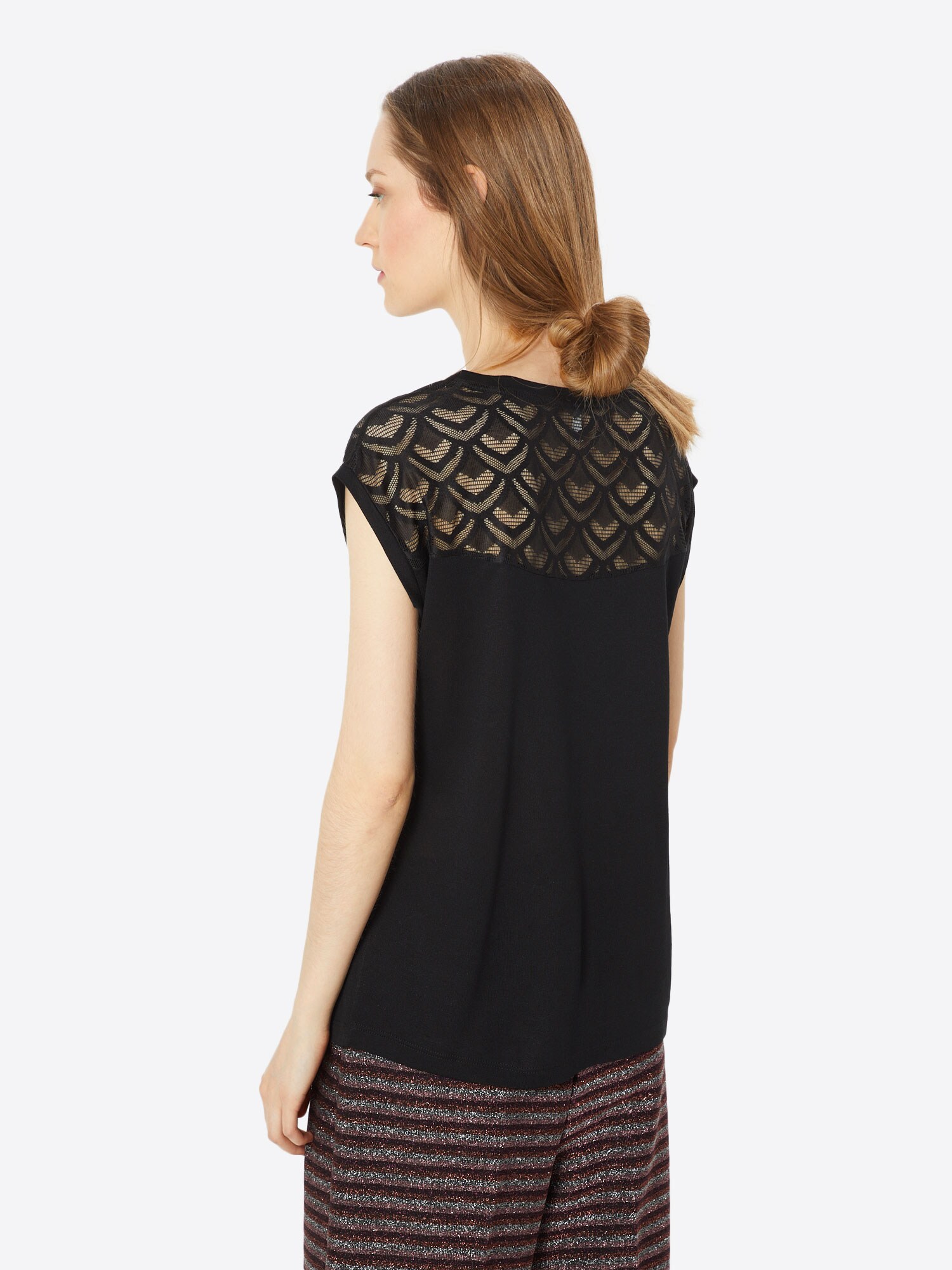 Thumbnail - T-Shirt