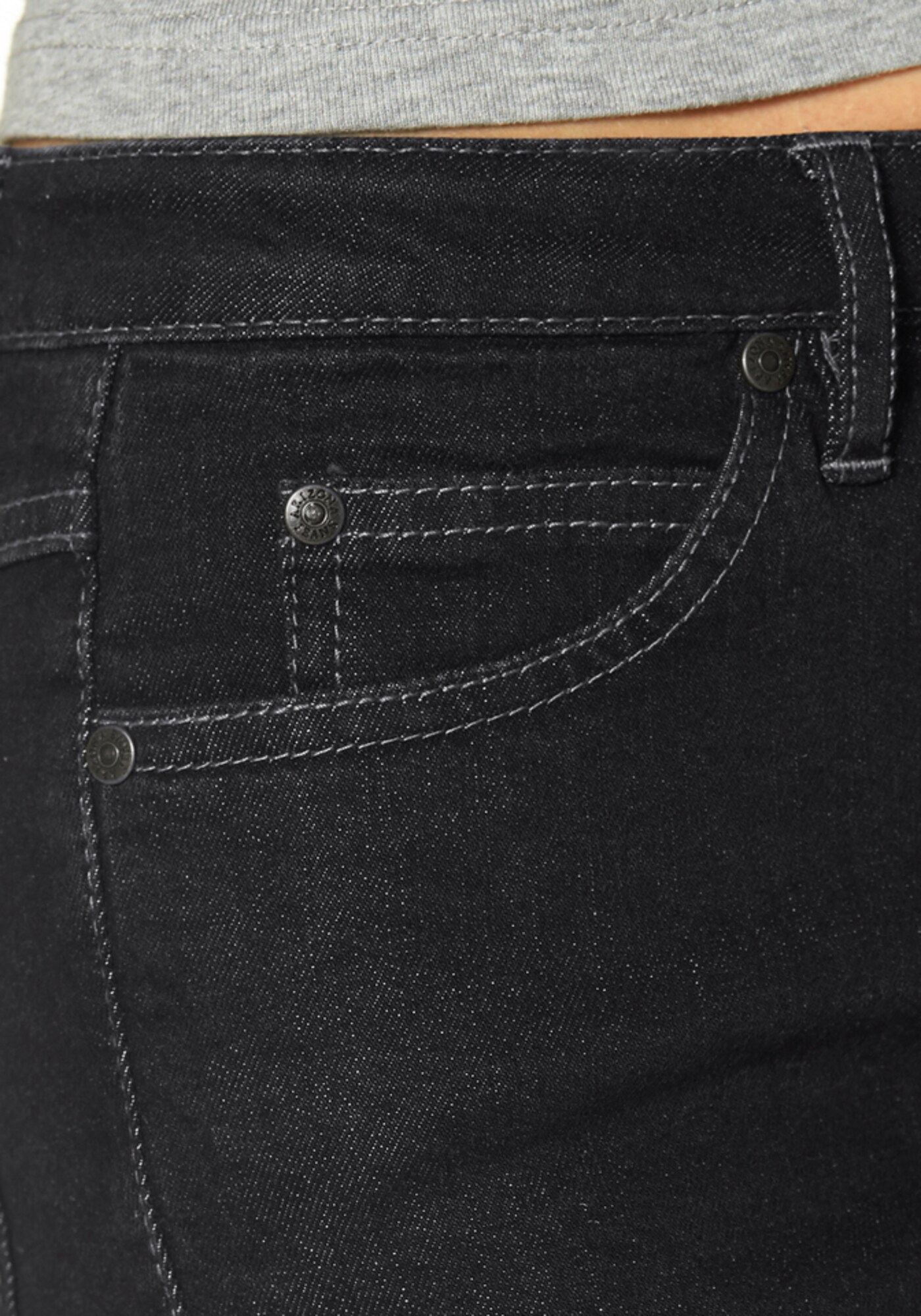 Thumbnail - Jeans