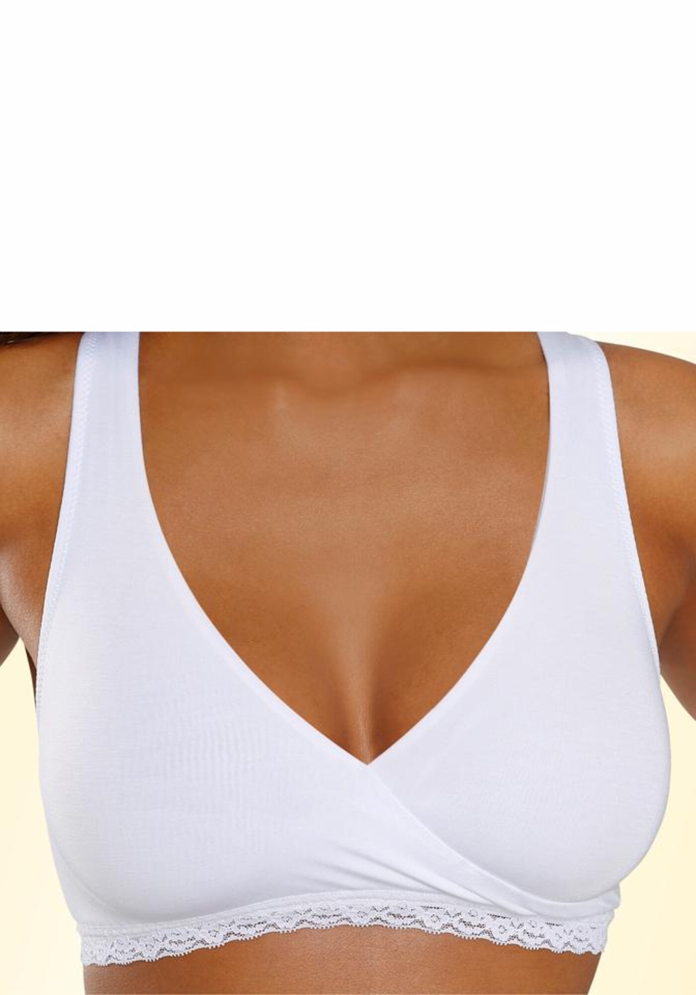 Thumbnail - PETITE FLEUR Still-BH