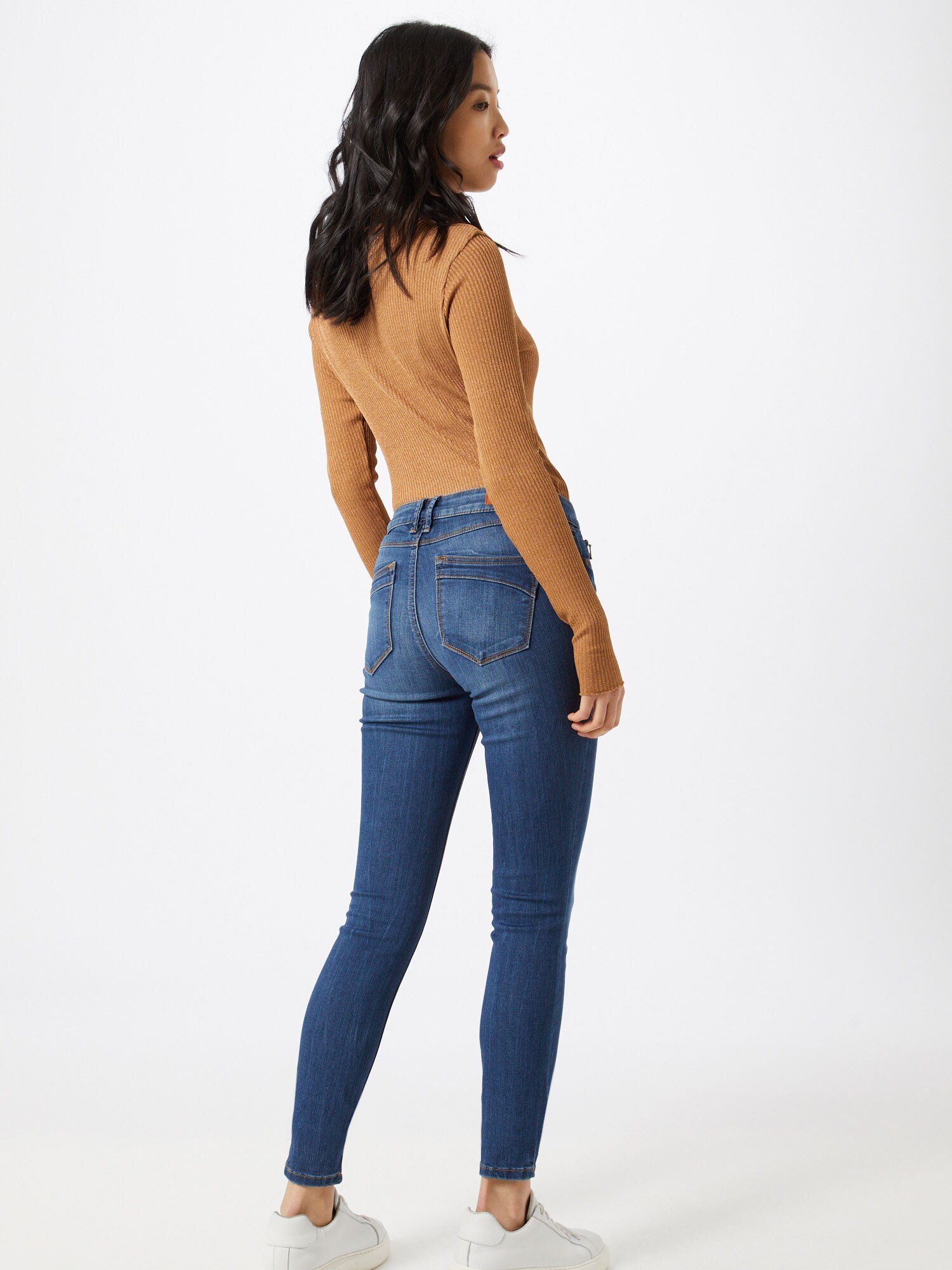 Thumbnail - Jeans