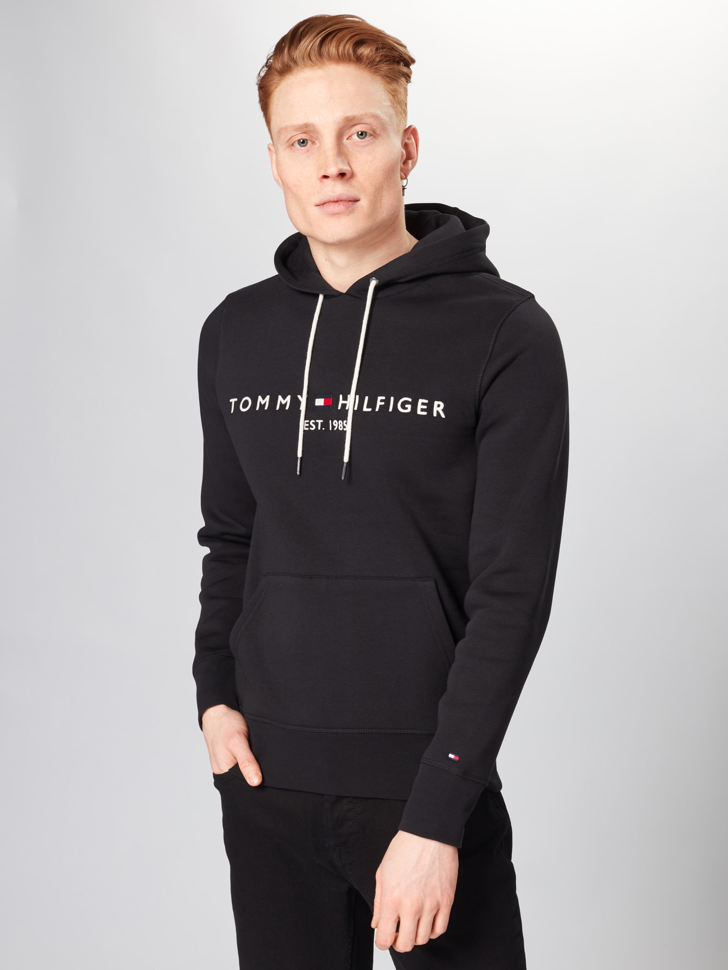 TOMMY HILFIGER Tréning póló  tengerészkék / piros / fekete / fehér termék 2. képe