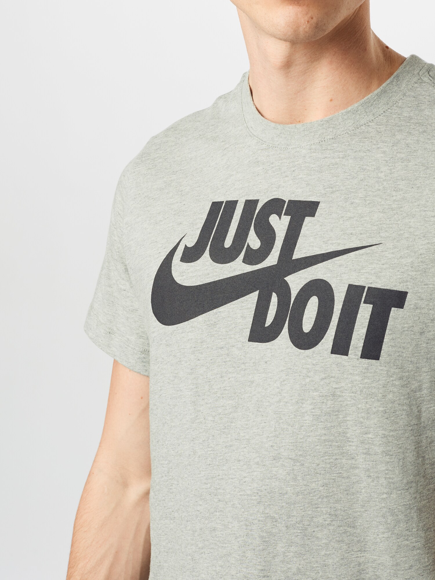 Nike Sportswear Tričko 'Swoosh' sivá melírovaná / čierna (obrázok 5)