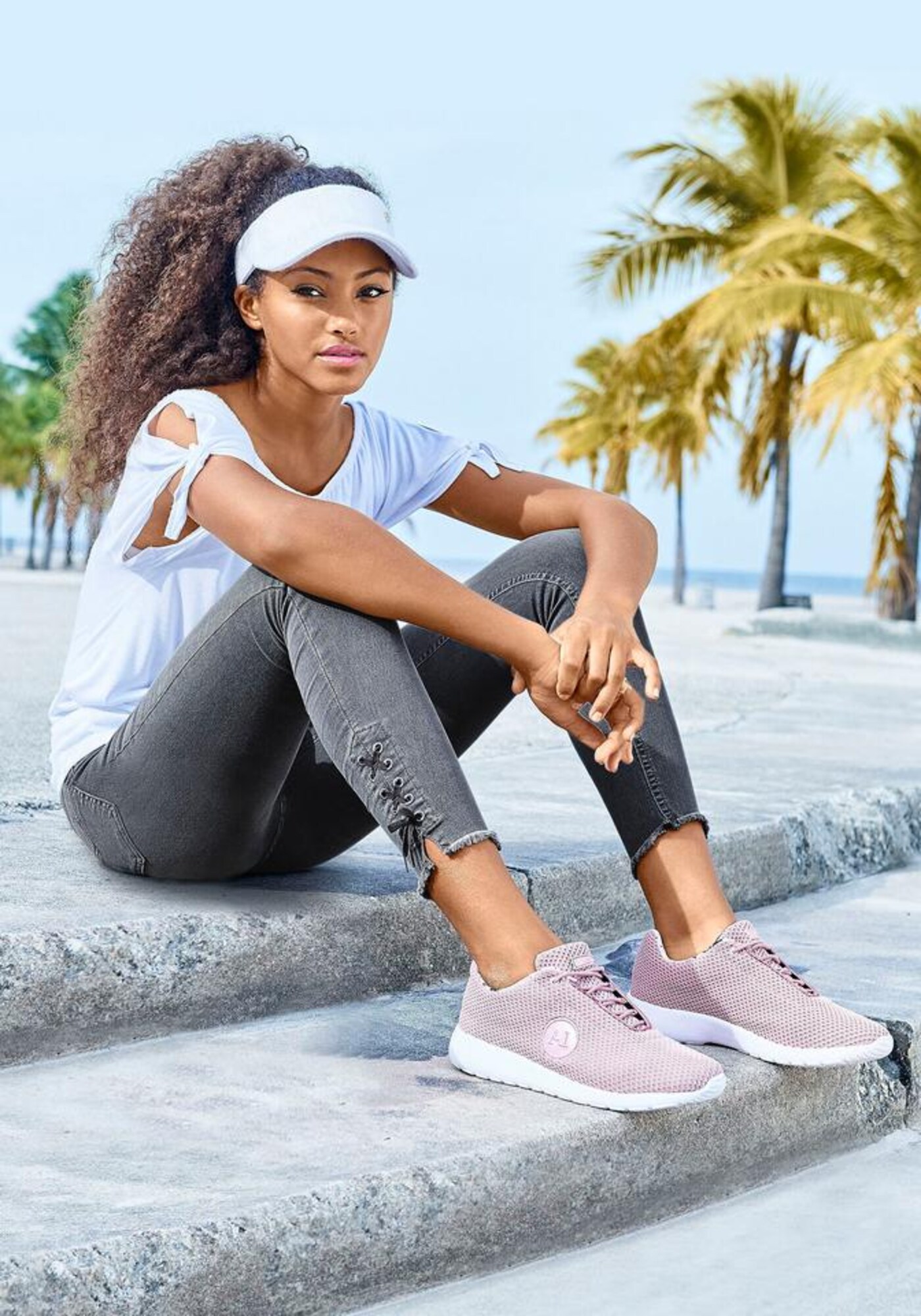 Thumbnail - Sneaker