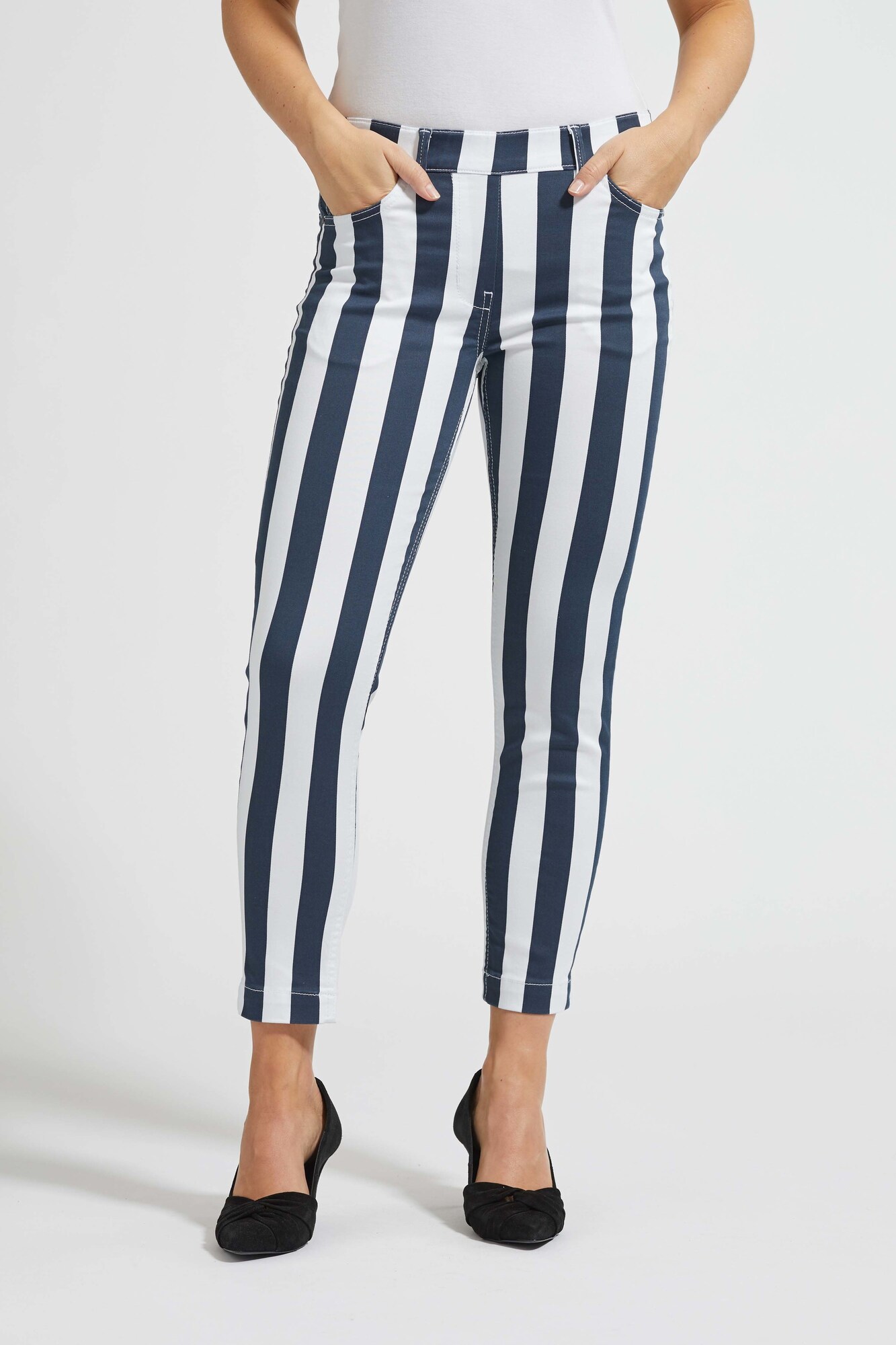 Laurie Dames Broek Faith Navy Wit laurie kopen in de aanbieding