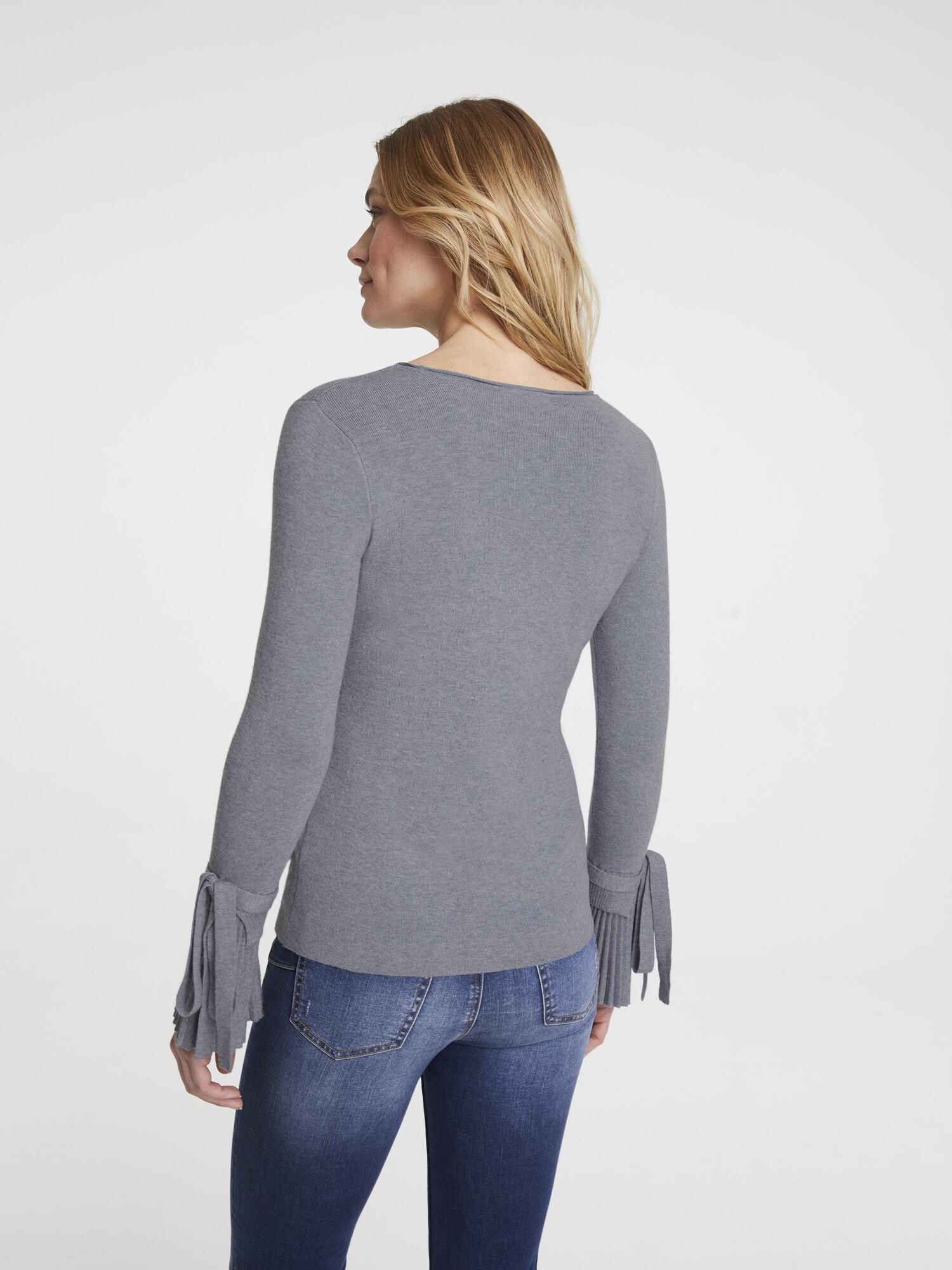 Thumbnail - Pullover