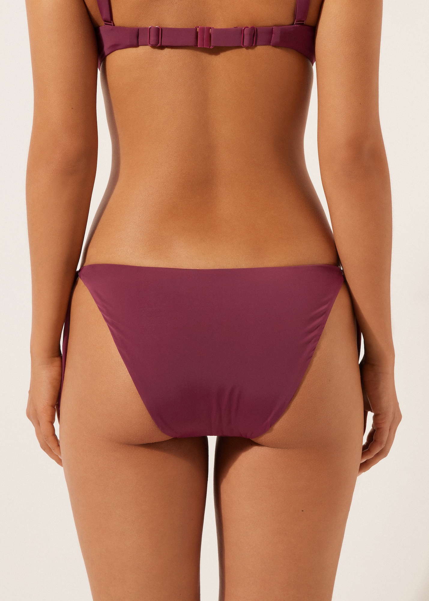 Thumbnail - Bikinihose 'Indonesia'