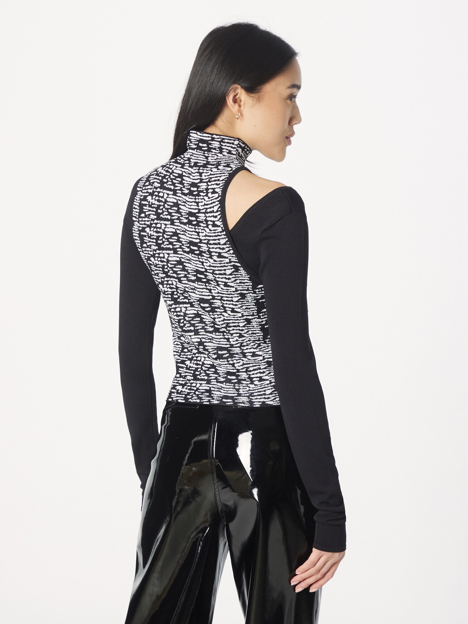 Thumbnail - Pullover