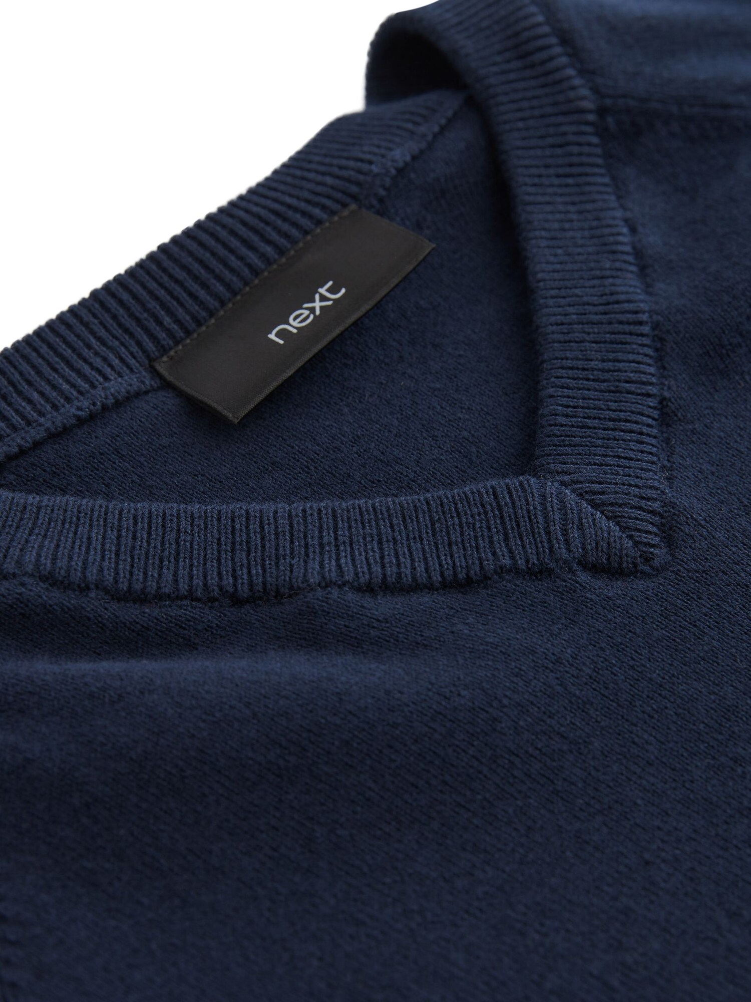 Thumbnail - Pullover