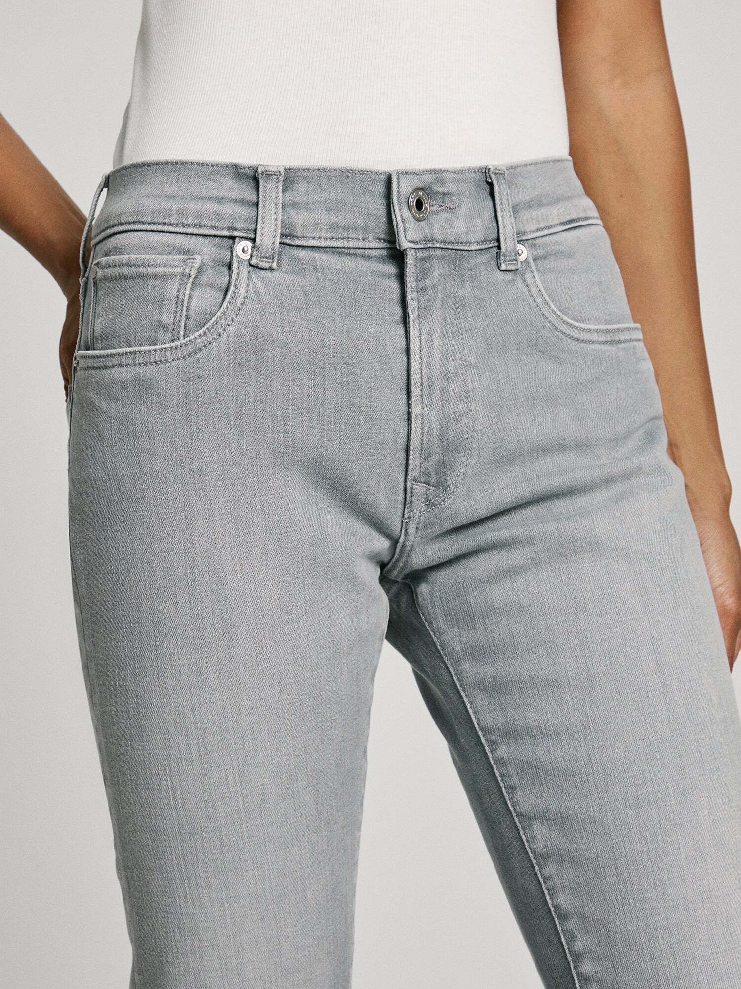 Thumbnail - Jeans