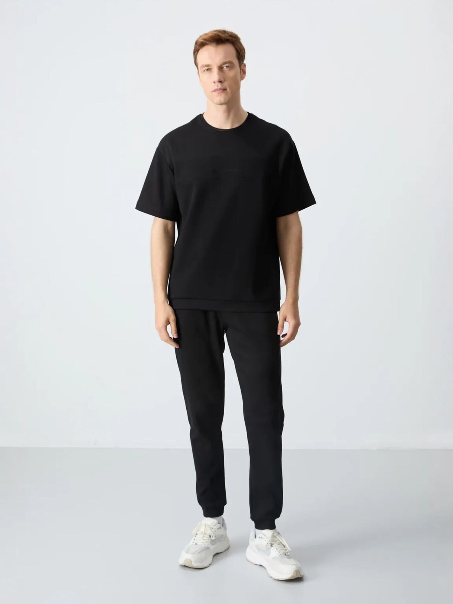 Tommy Life Jogging komplet 'Aktive Sets' crna
