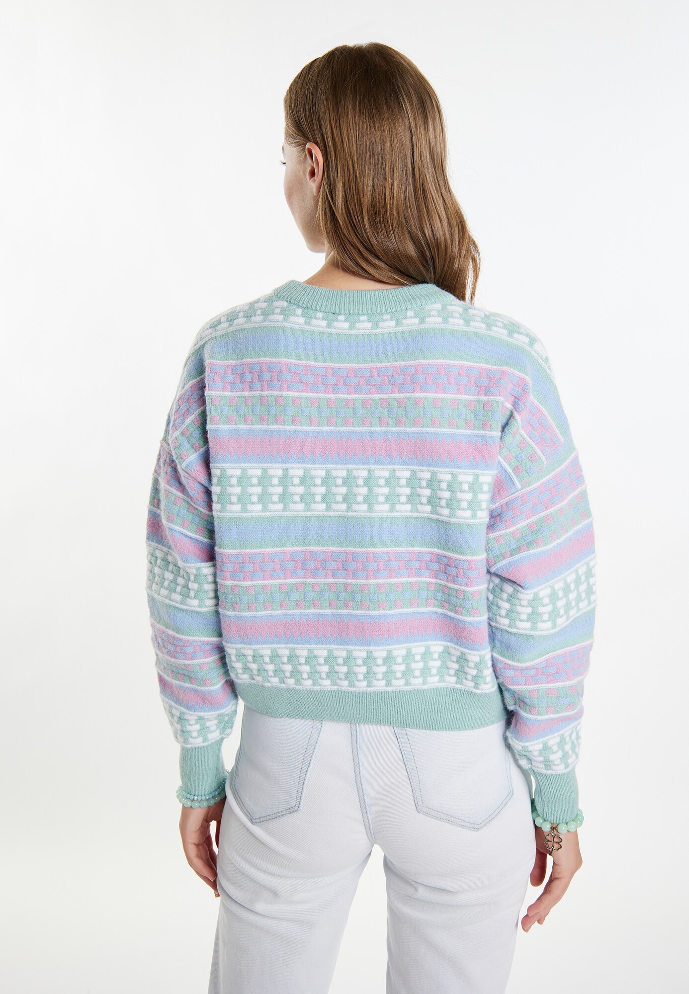 Thumbnail - IZIA Pullover Eyota
