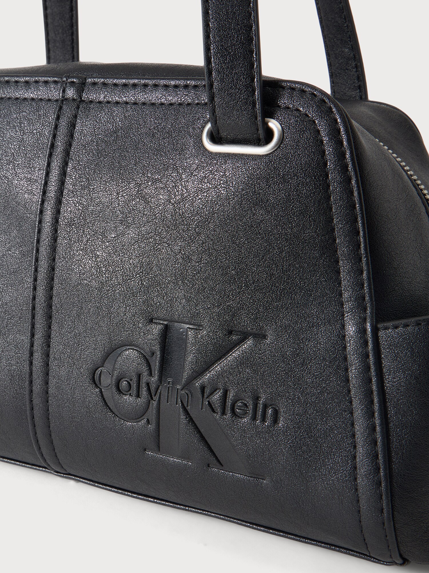 Calvin Klein Bolso de hombro negro – imagen 29
