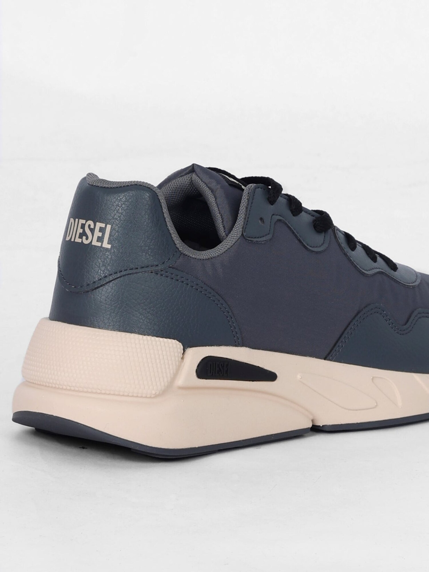 DIESEL Sneakers laag 'S-SERENDIPITY LIGHT' grafiet