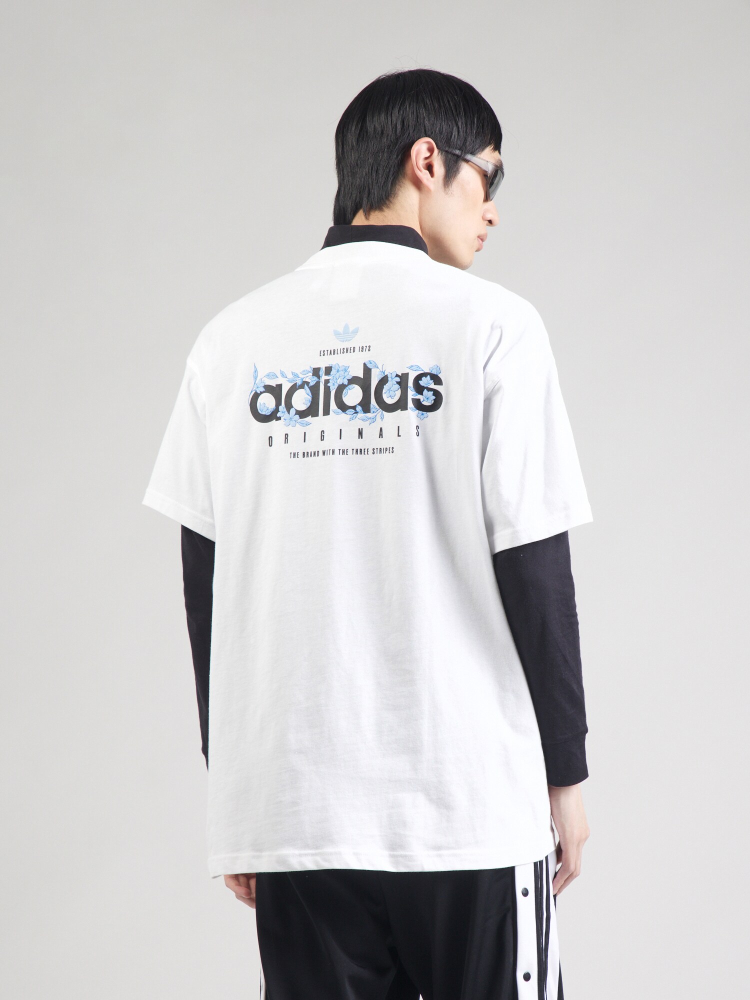 ADIDAS ORIGINALS Póló  világoskék / fekete / fehér termék 2. képe