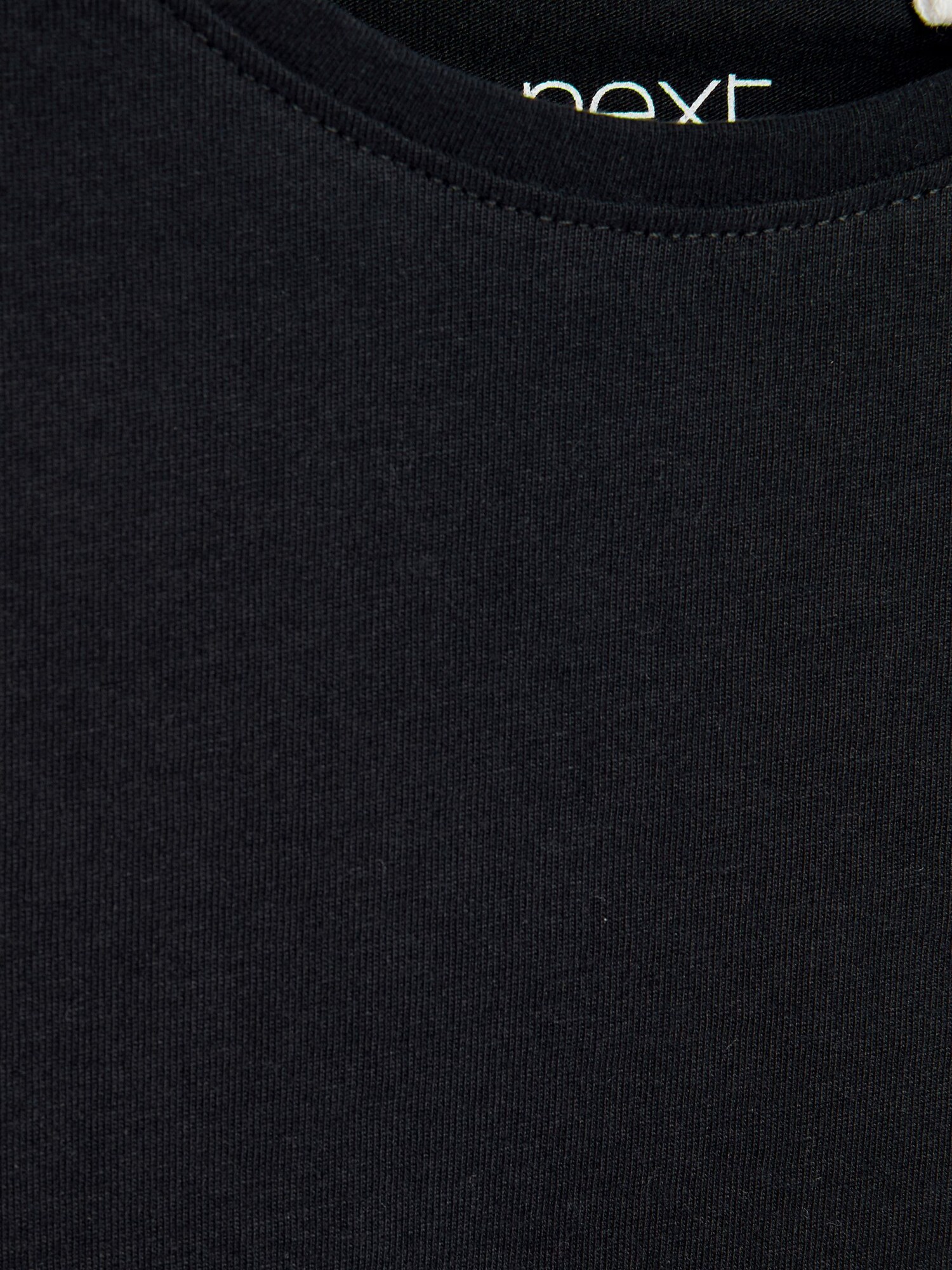 Thumbnail - T-Shirt