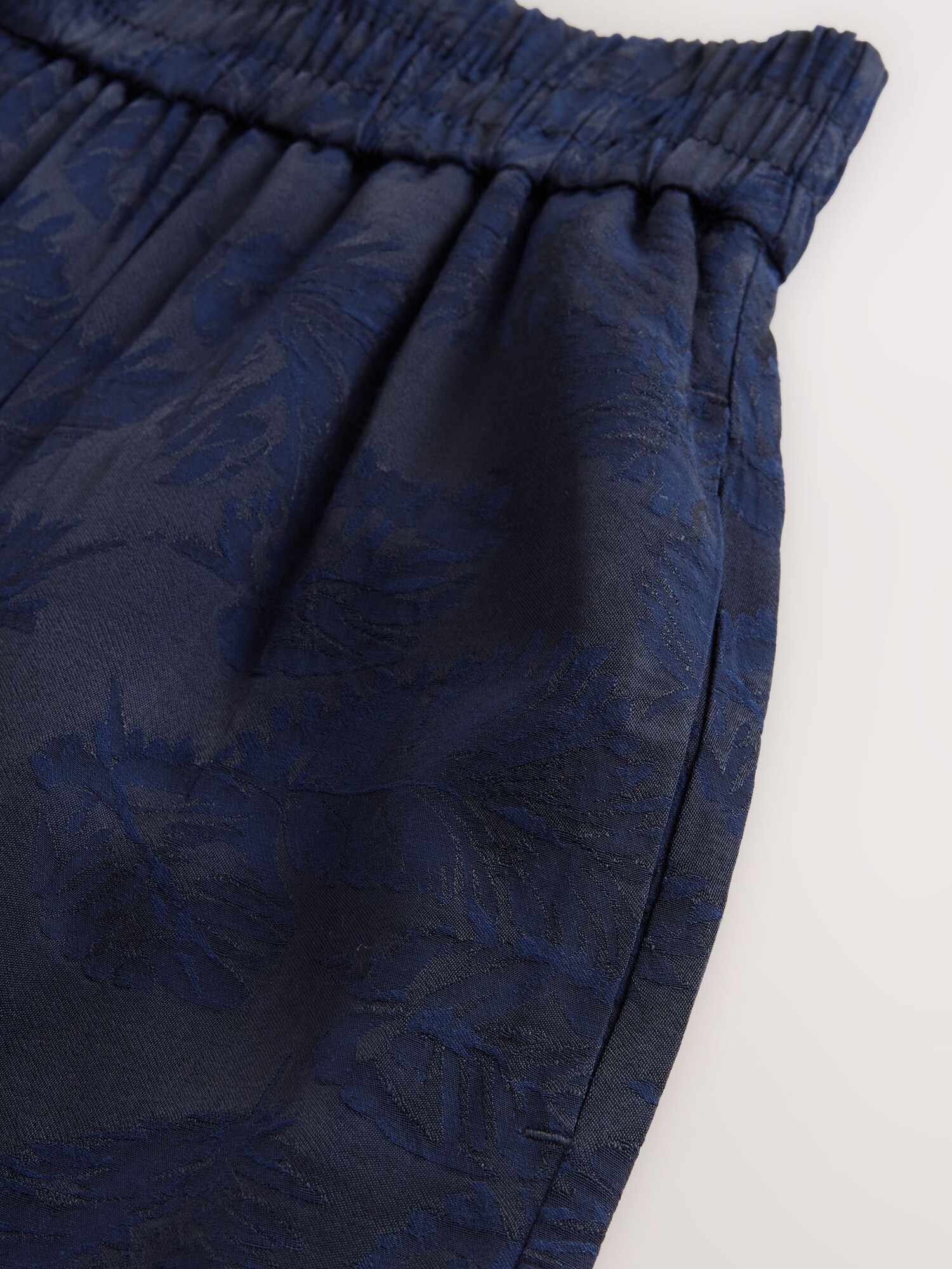 Thumbnail - Next Hose