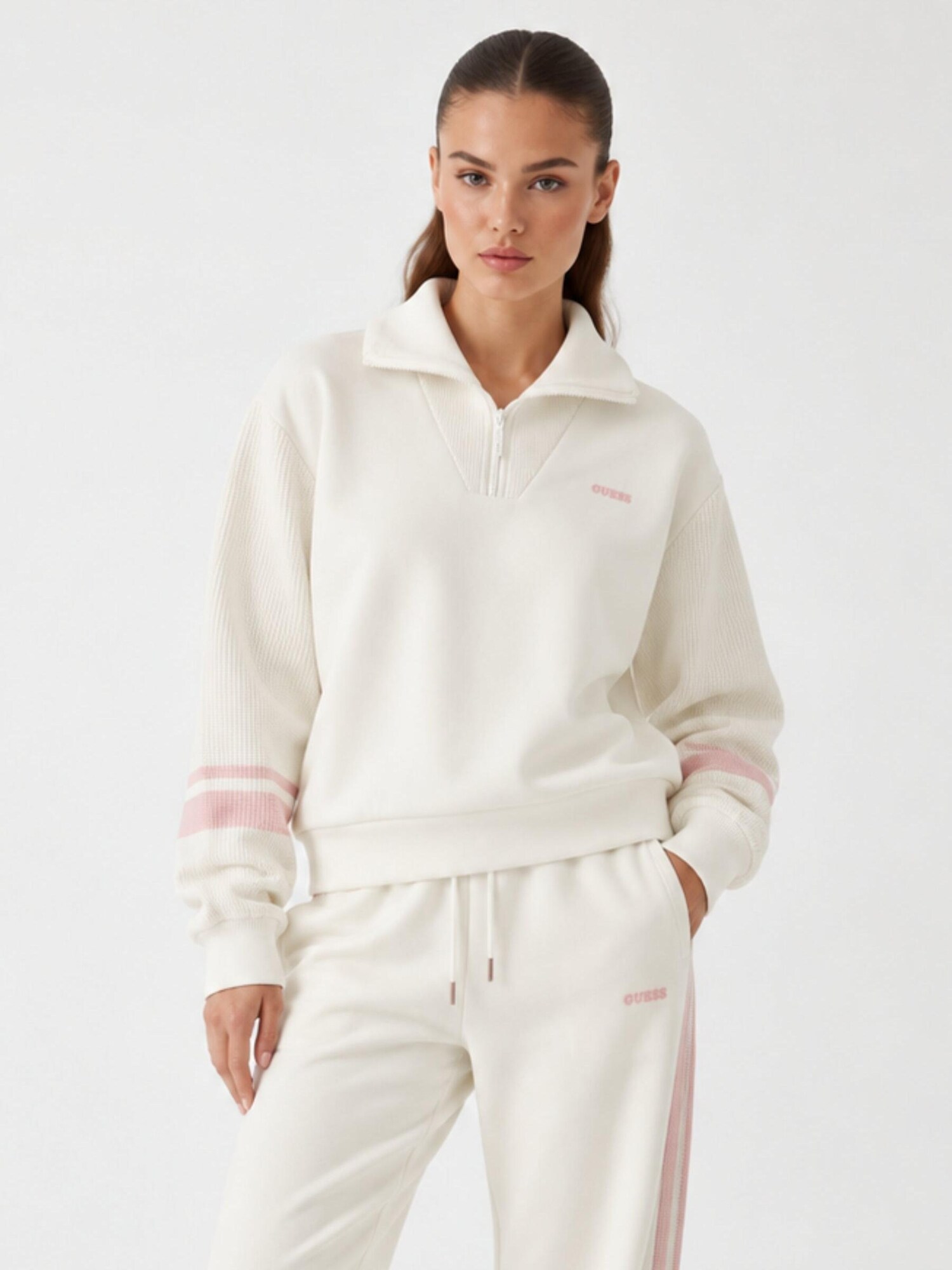 GUESS Jersey deportivo 'Maglieria V6BQ14K6346' crema – imagen 2