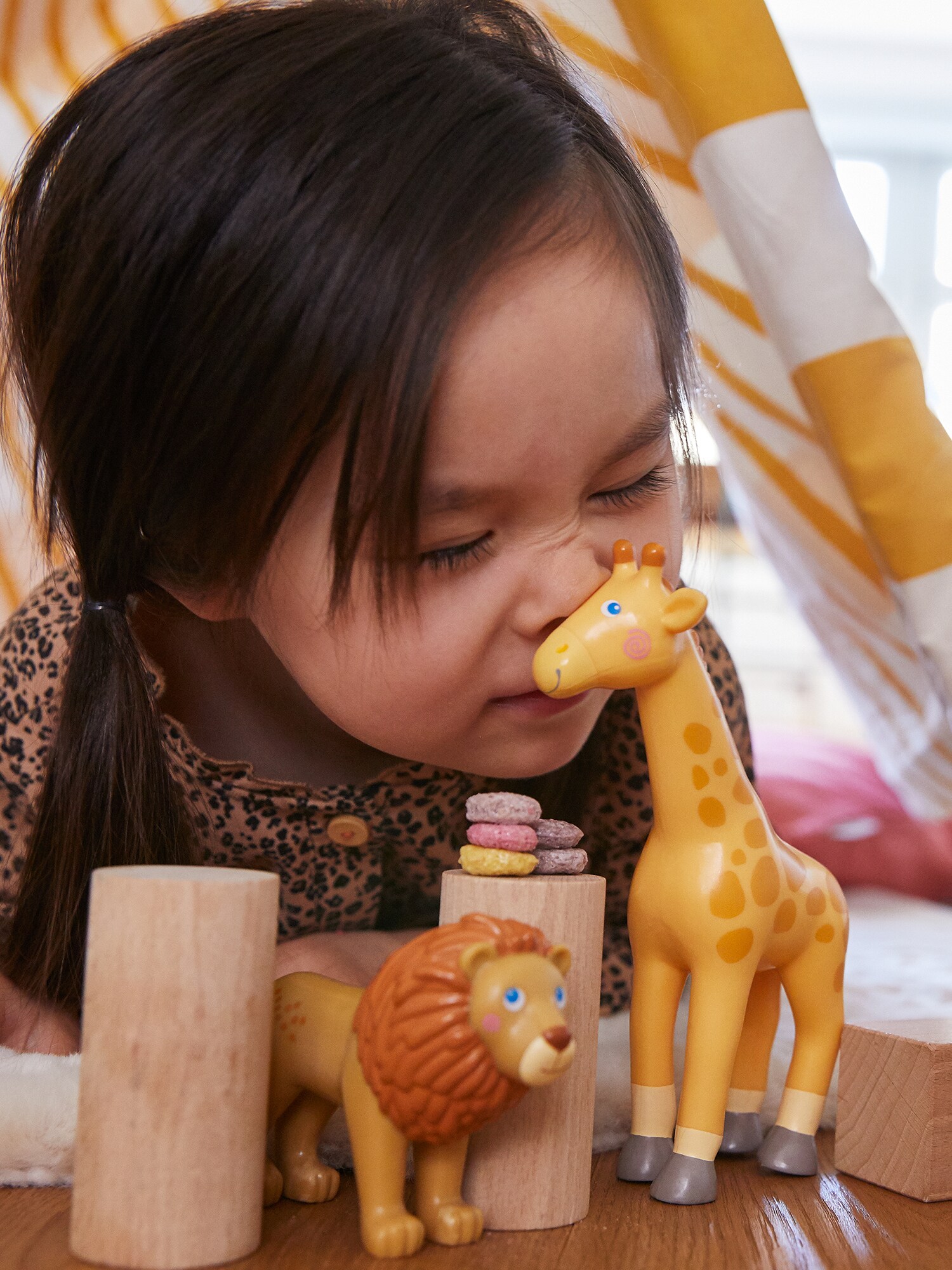 Thumbnail - HABA Minipuppe  Little Friends - Giraffe