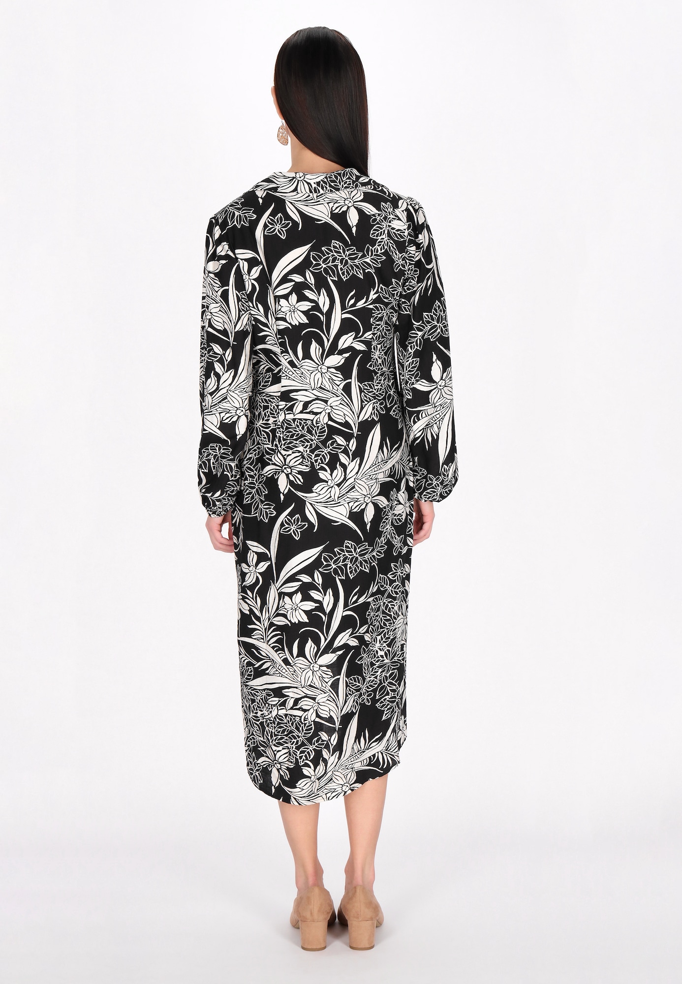 Thumbnail - Usha Kleid Fashion Look