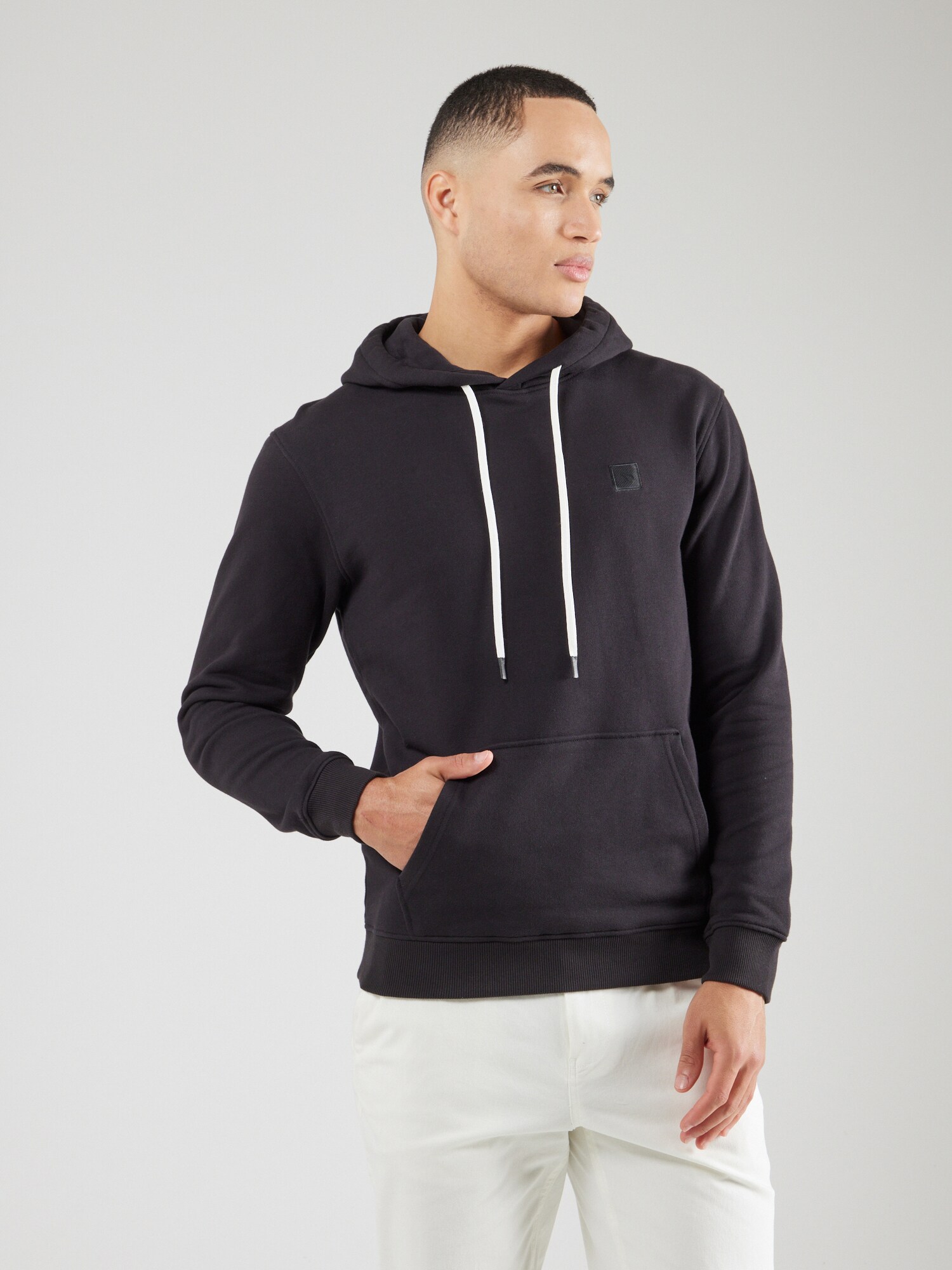 SCOTCH & SODA Tréning póló 'Essential'  fekete termék 2. képe