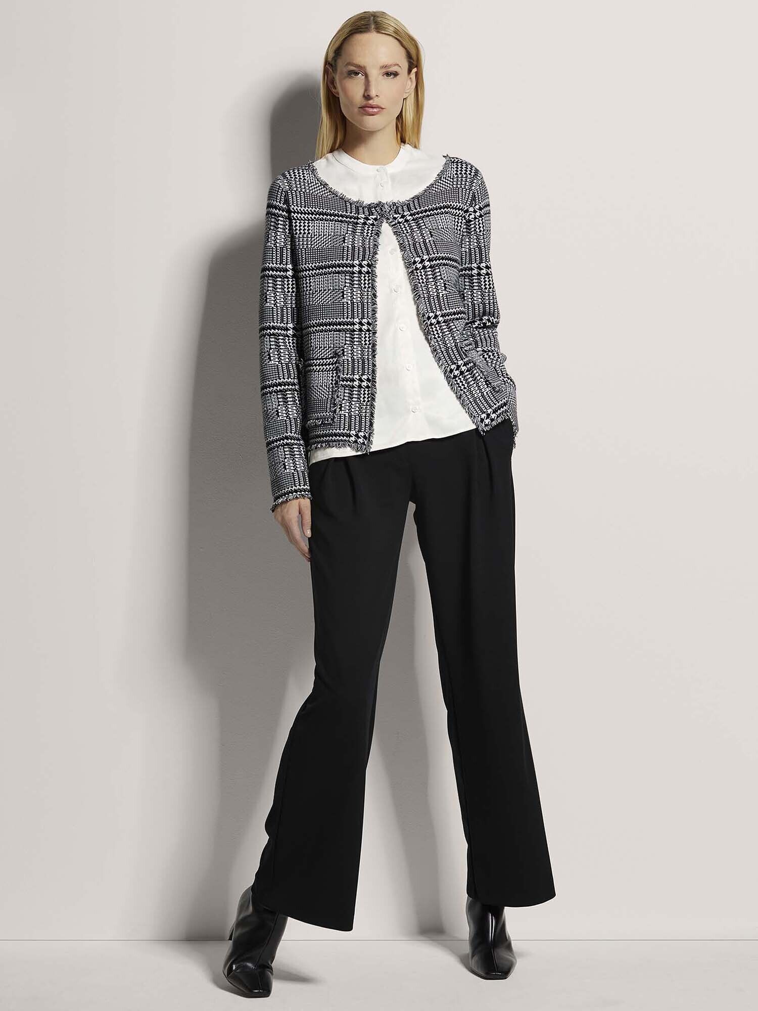 Thumbnail - MADELEINE Strickjacke