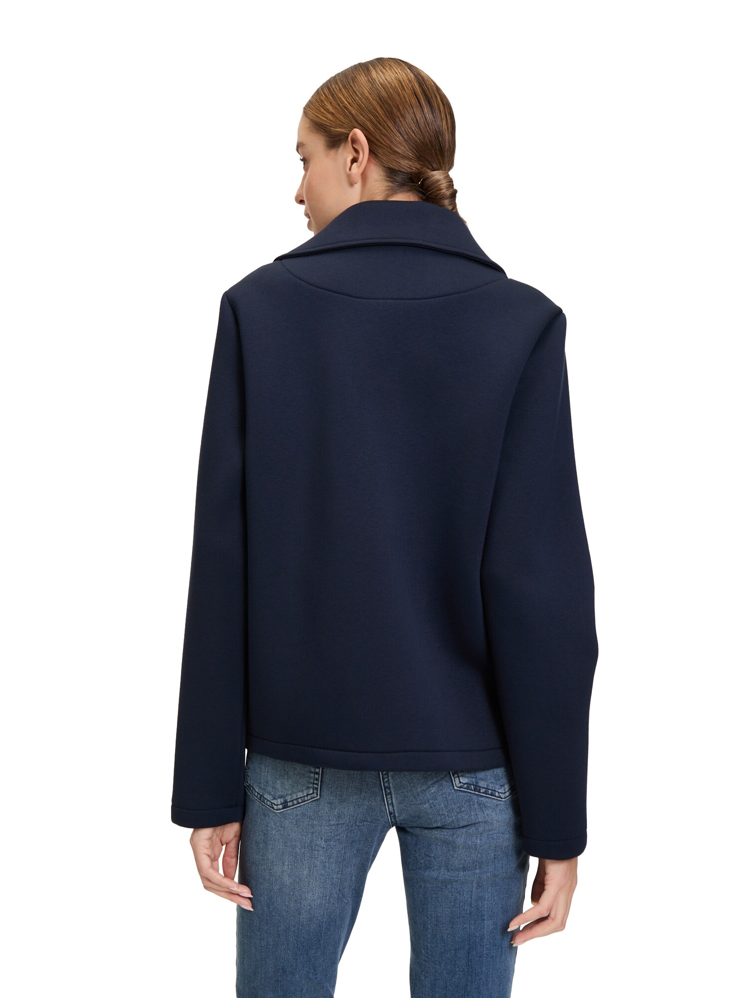 Thumbnail - Blazer