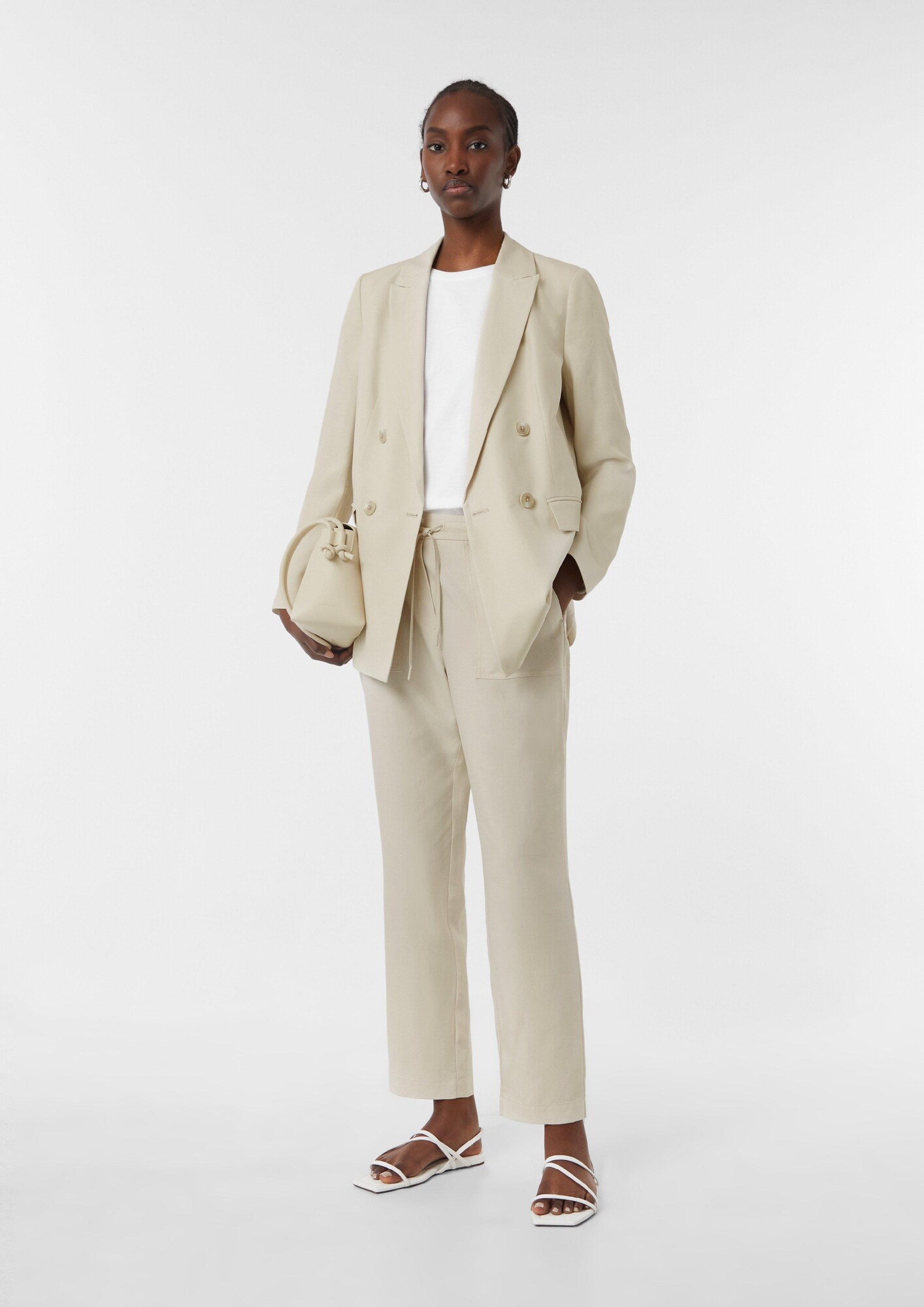 Thumbnail - comma casual identity Hose