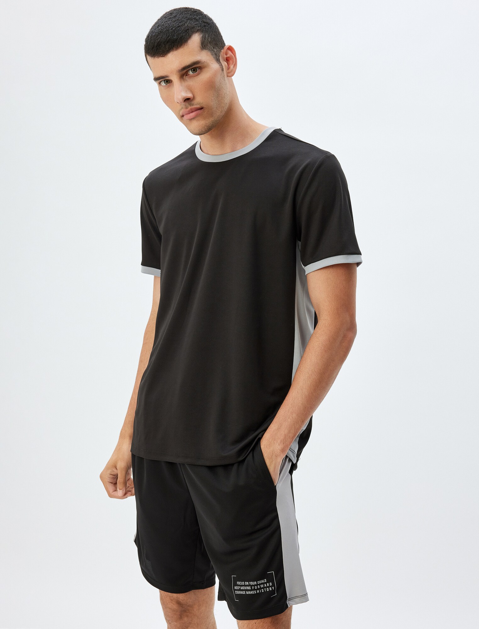 Thumbnail - Shirt
