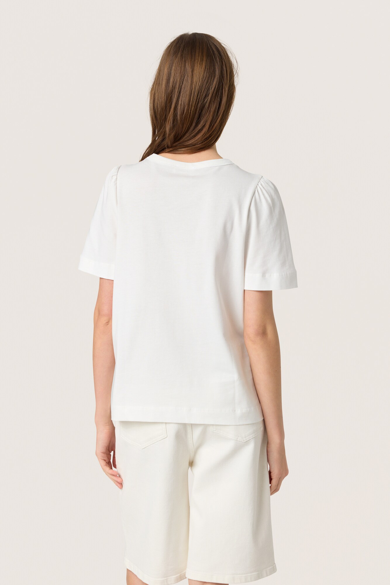 Thumbnail - SOAKED IN LUXURY T-Shirt Jina