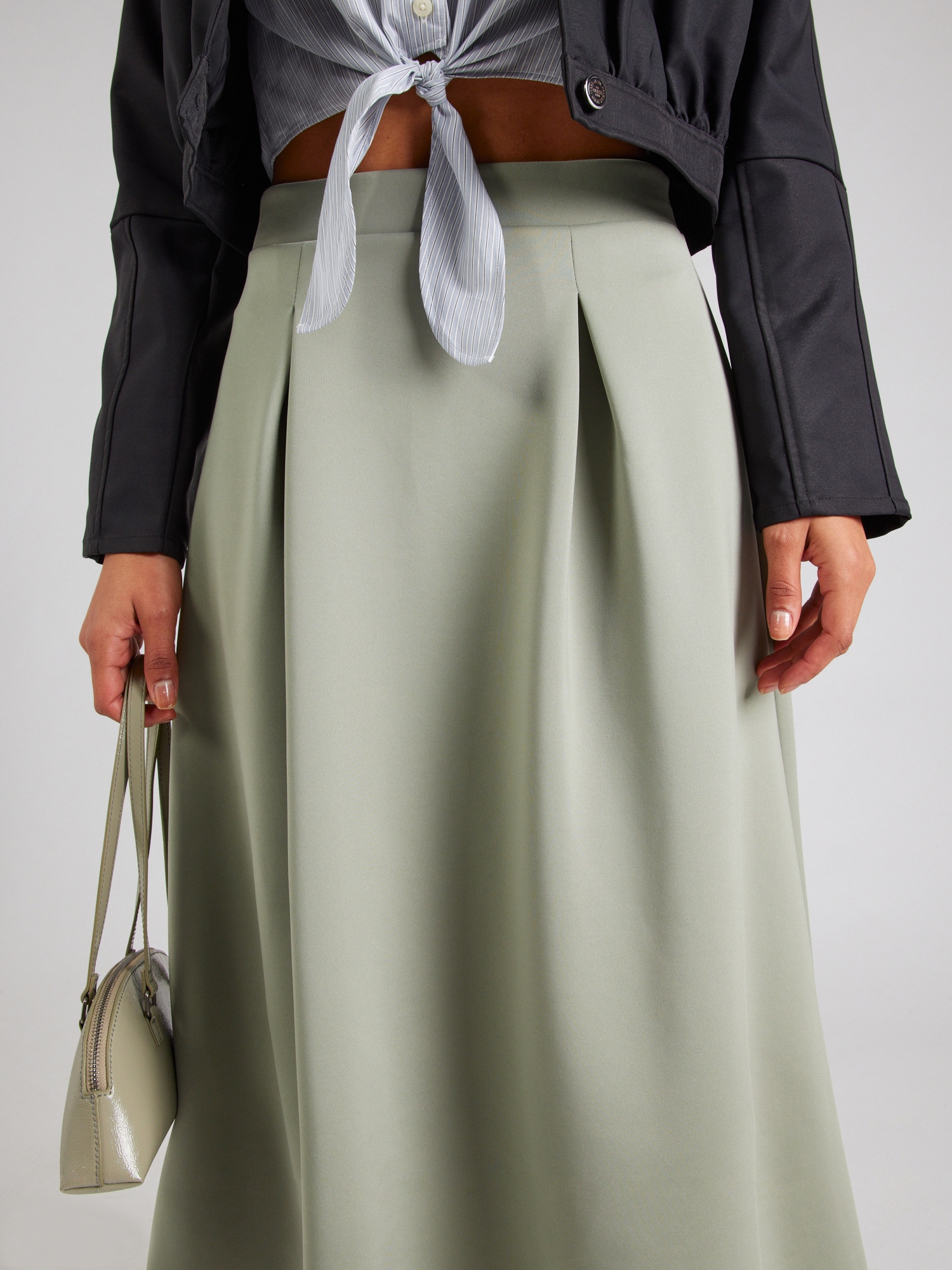 Thumbnail - ABOUT YOU Rock Melinda