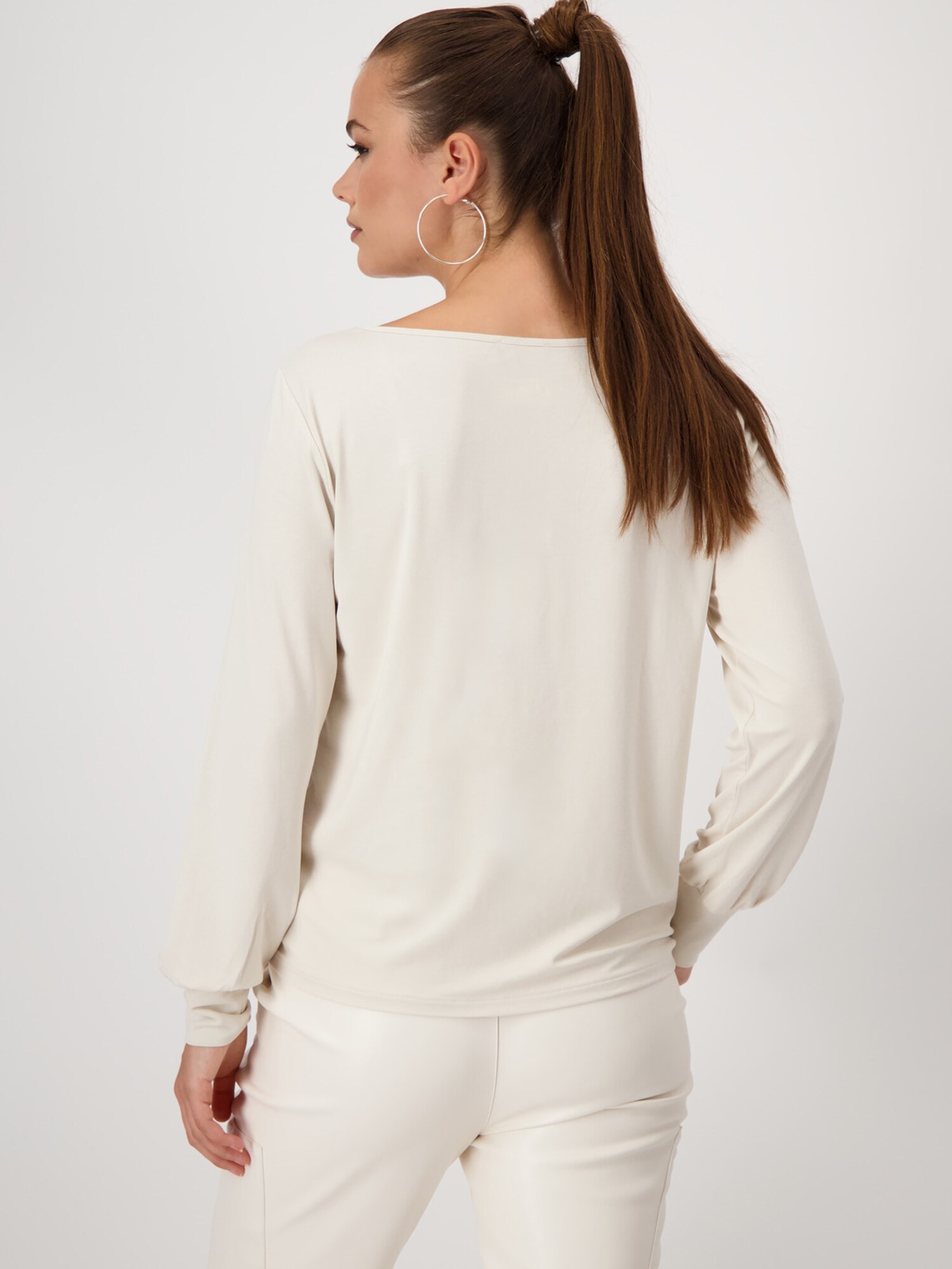 Thumbnail - Shirt