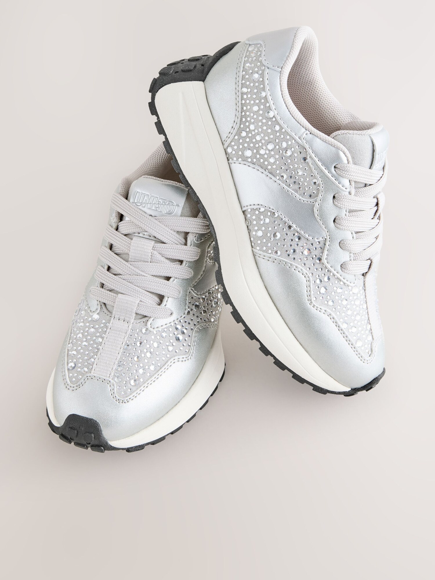 Thumbnail - Next Sneaker