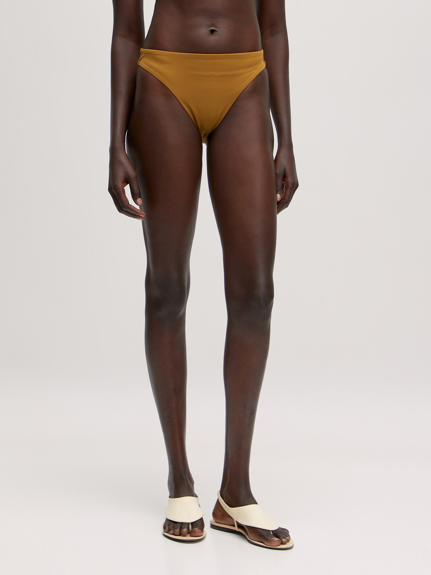 EDITED Bikini nadrágok 'Ike'  barna / brokát termék 2. képe