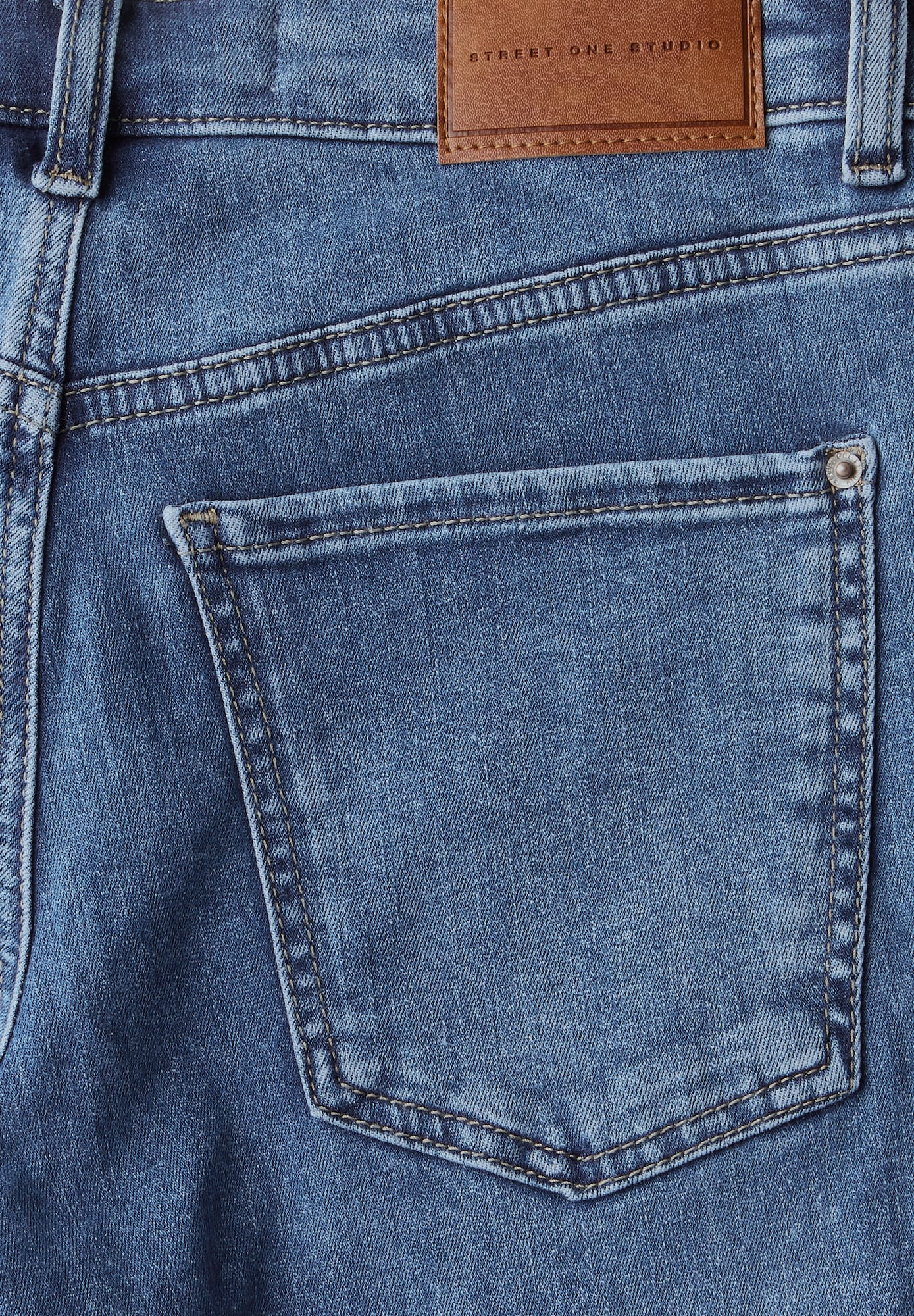Thumbnail - Jeans