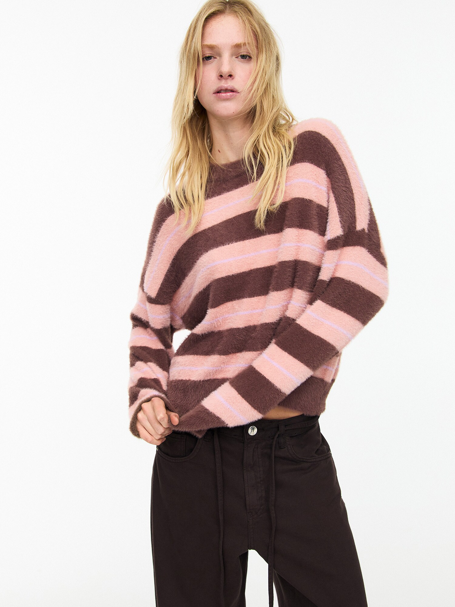 Pull&Bear Pulóver  csokoládé / levendula / rózsa termék 2. képe
