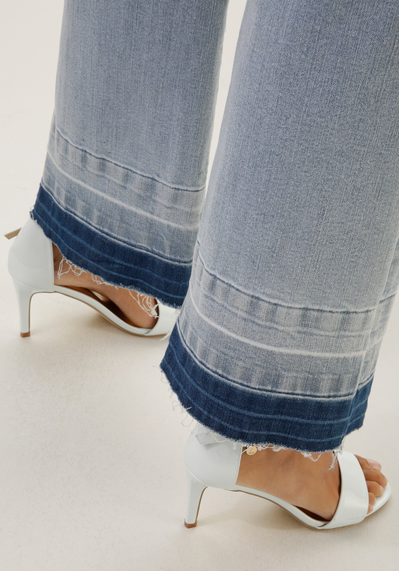 Thumbnail - Jeans