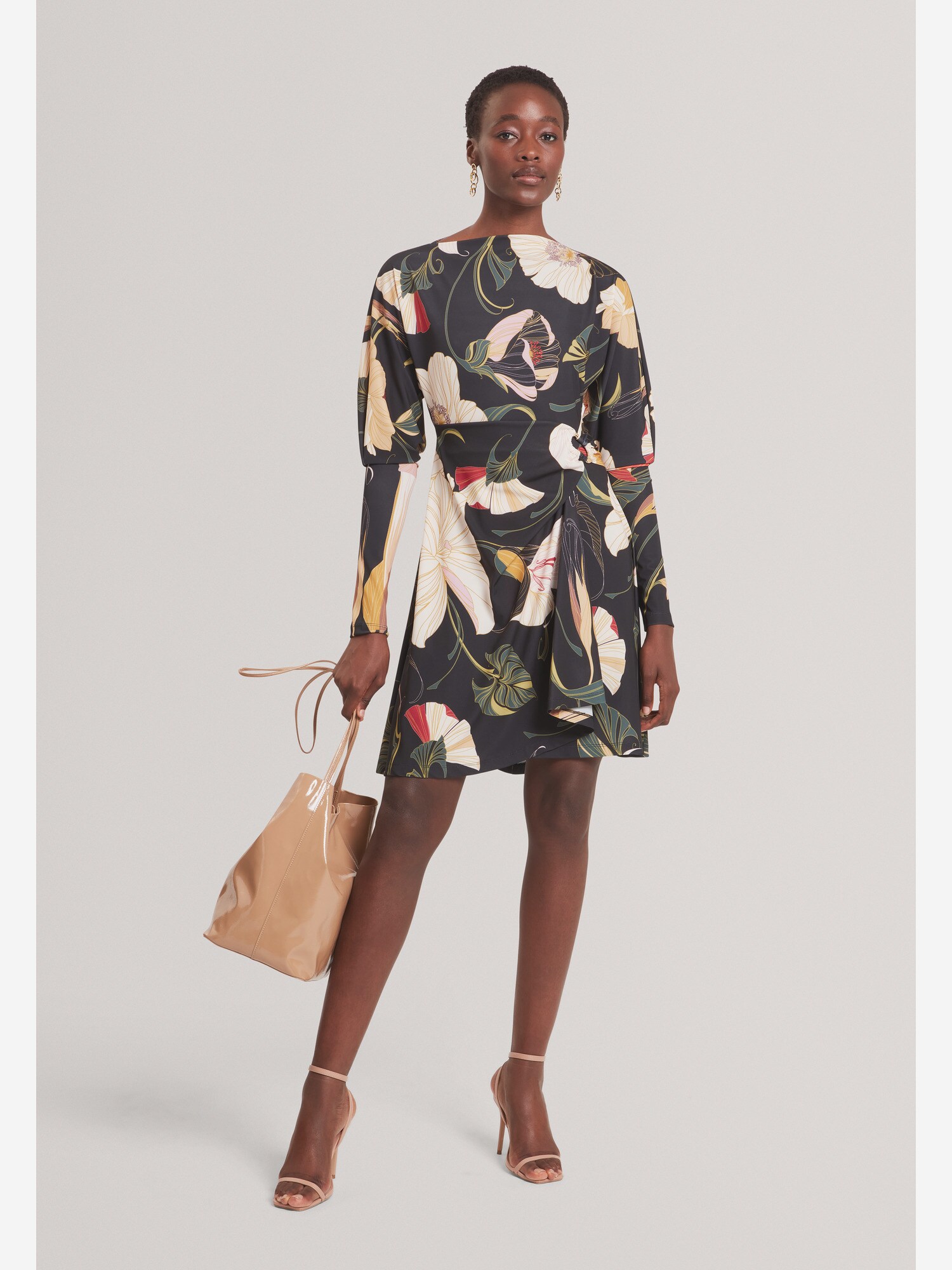 Ted Baker Vestido 'LAZIRA'  kiwi / rojo / negro / blanco lana – imagen 3
