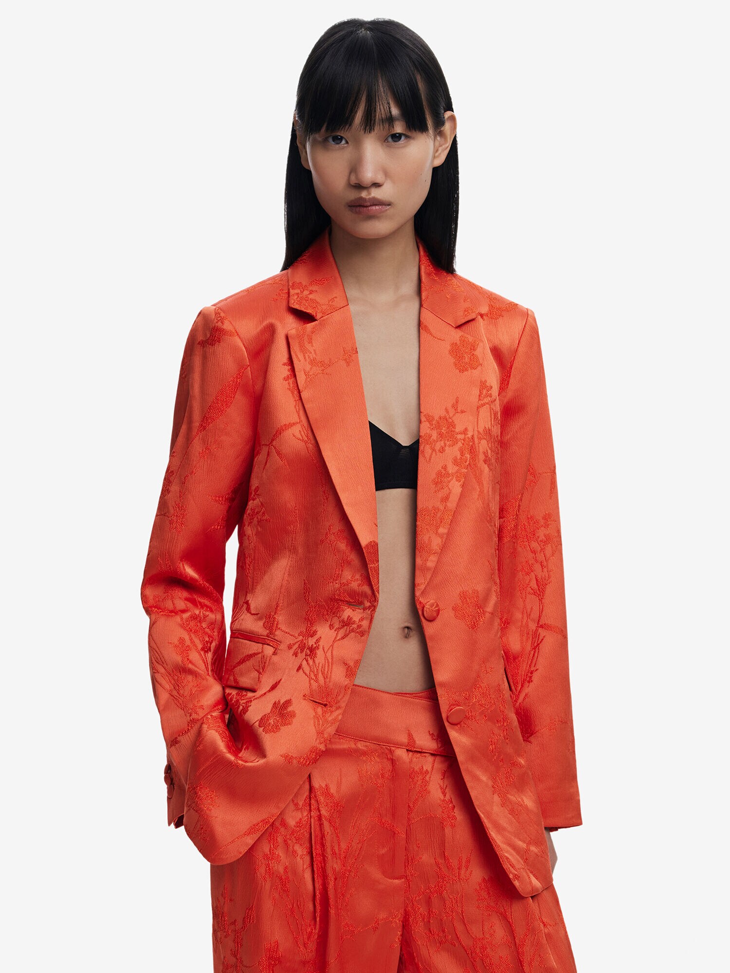 Thumbnail - Blazer
