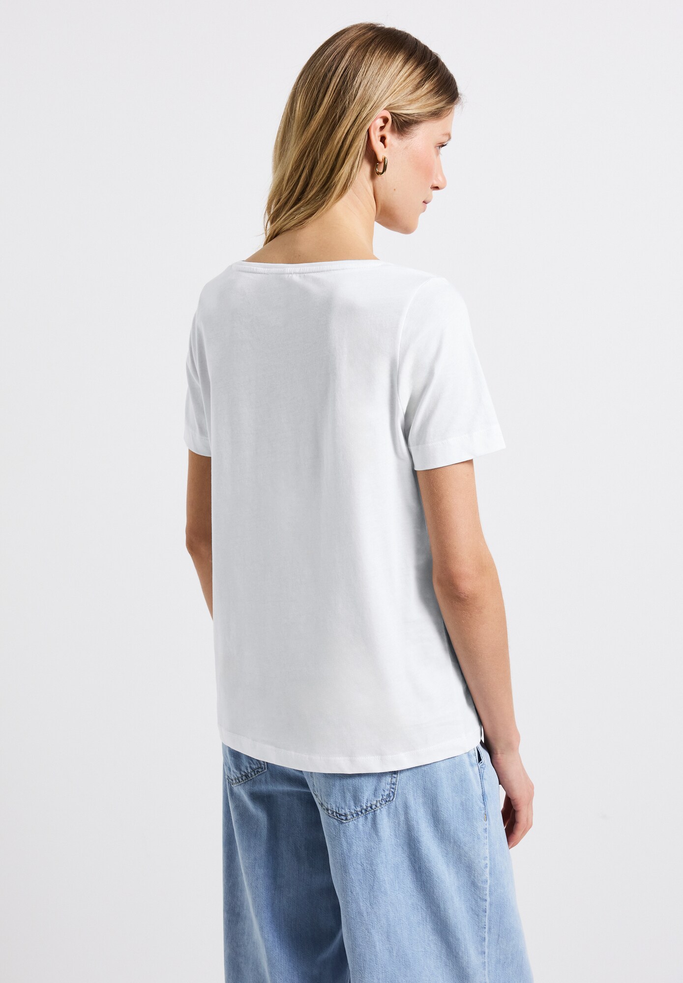 Thumbnail - T-Shirt