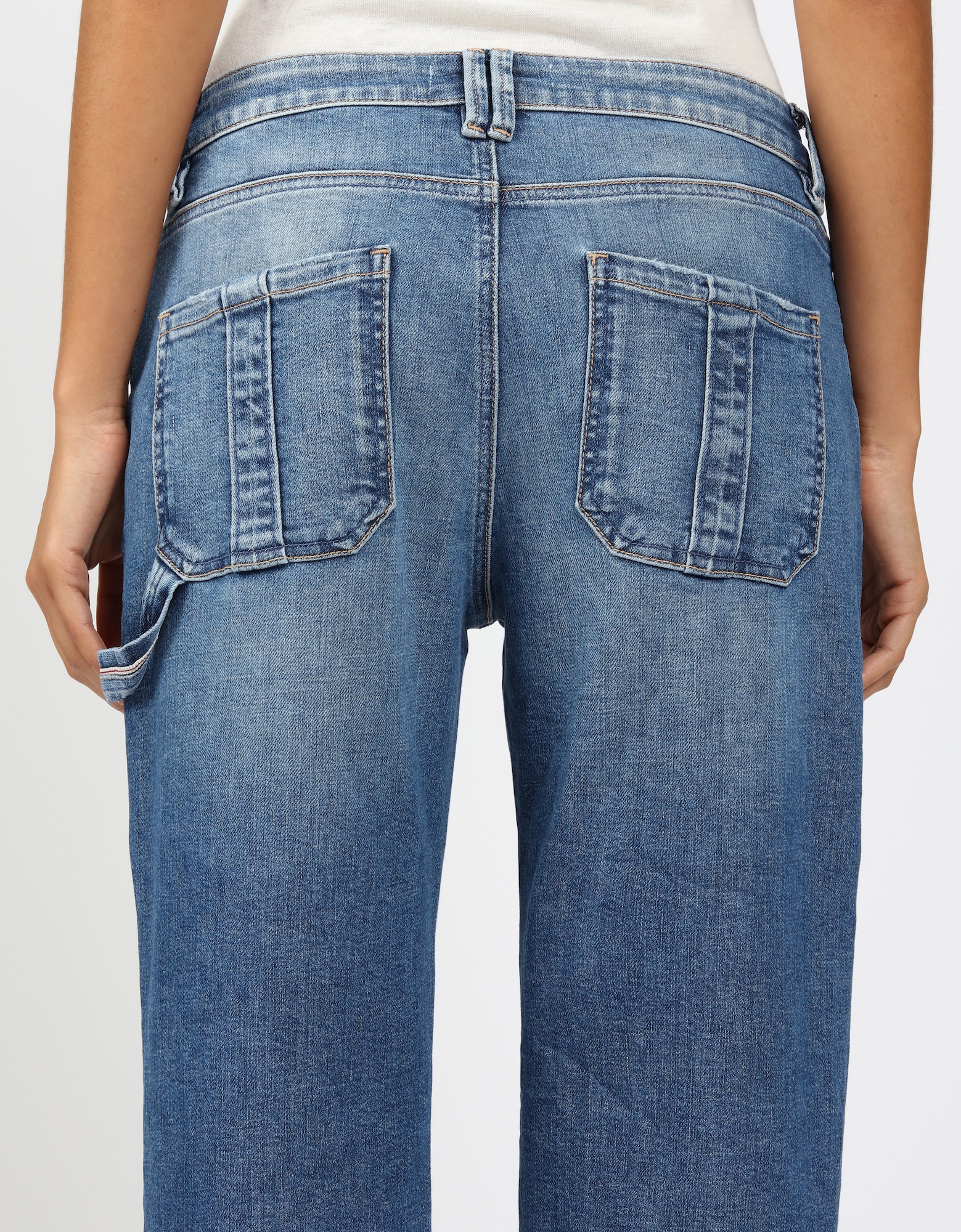 Thumbnail - Jeans