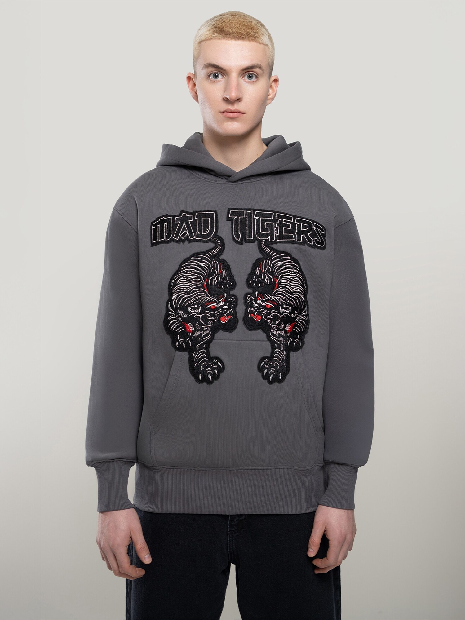 MAD TIGERS Felpa 'Black Tigers'  grigio